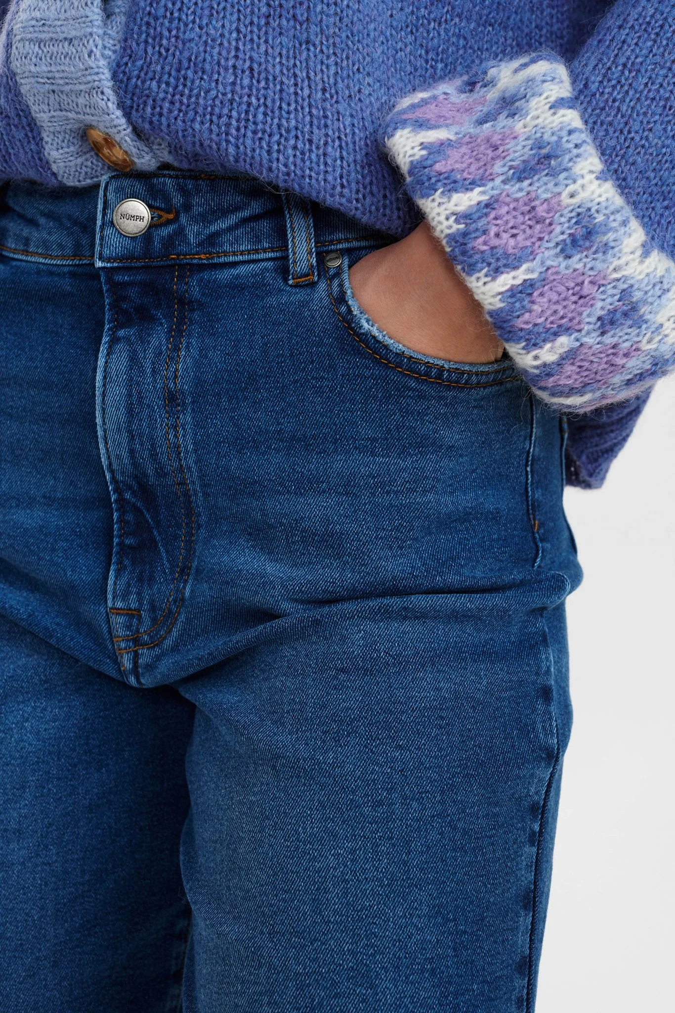 NULOUSIANNA JEANS   - Medium Blue Denim - Image 4