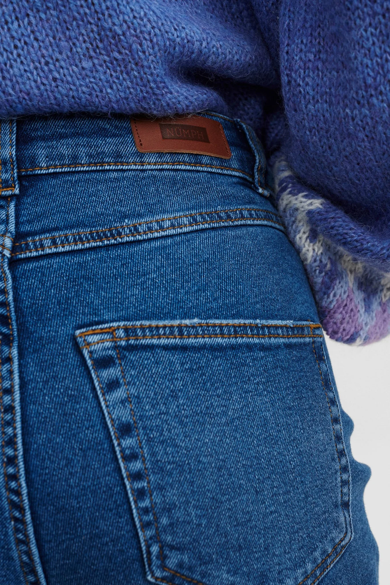 NULOUSIANNA JEANS   - Medium Blue Denim - Image 5