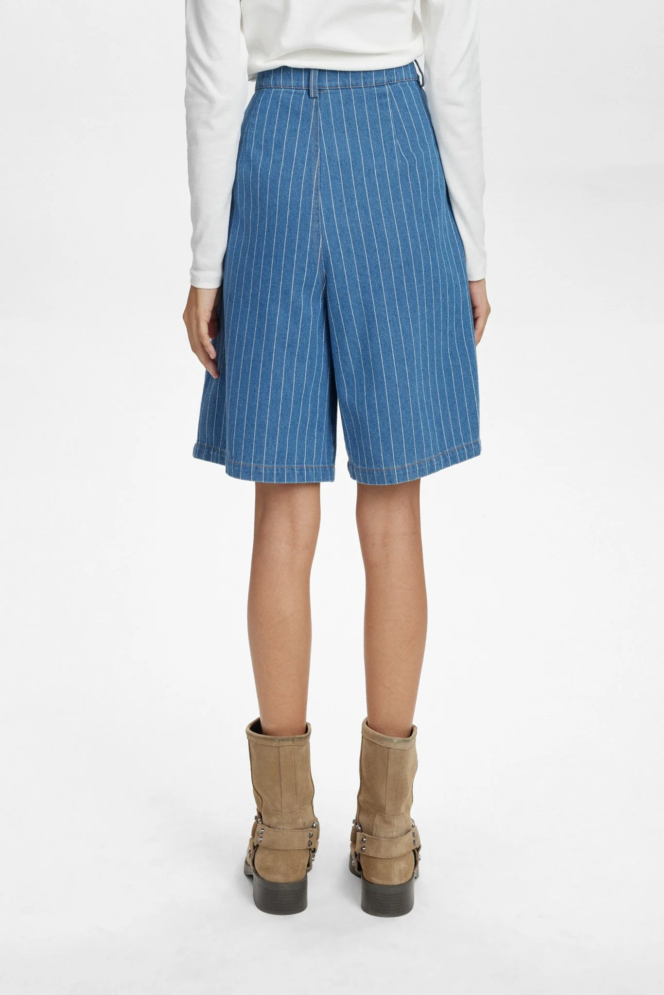 NULUCIE SHORTS - Dark Blue Denim - Image 2