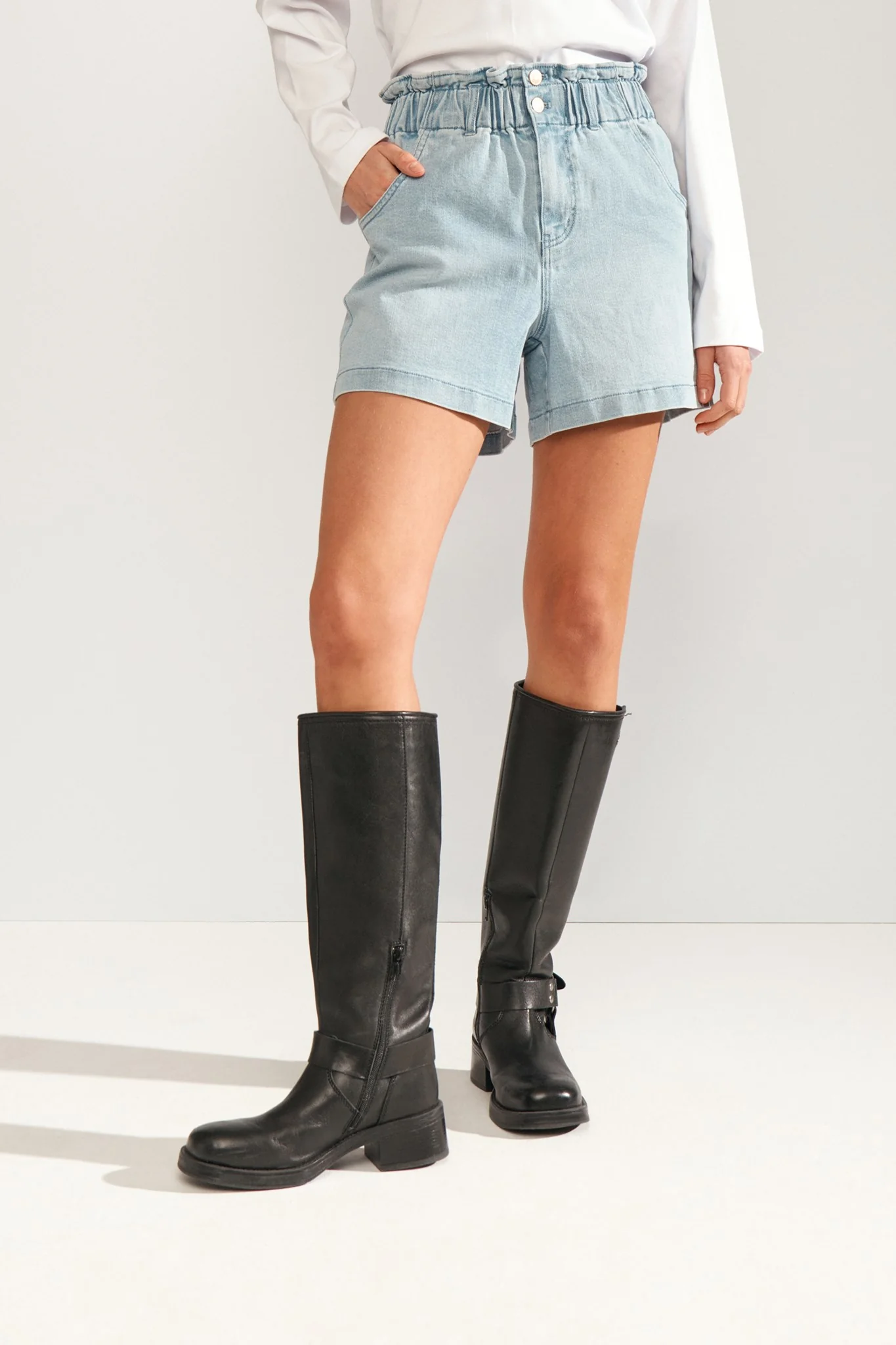 NULULU DENIM SHORTS - Light Blue Denim