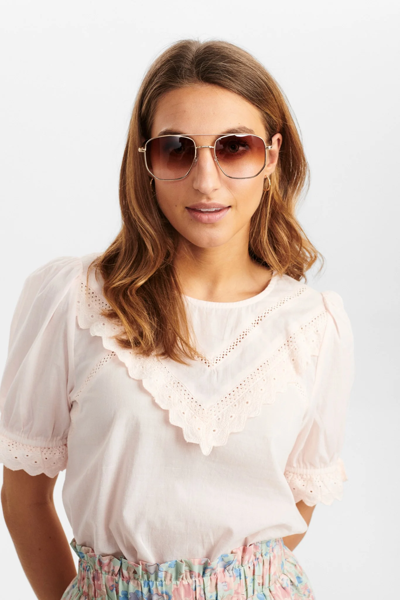 NUMAMMIE SUNGLASSES - Gold