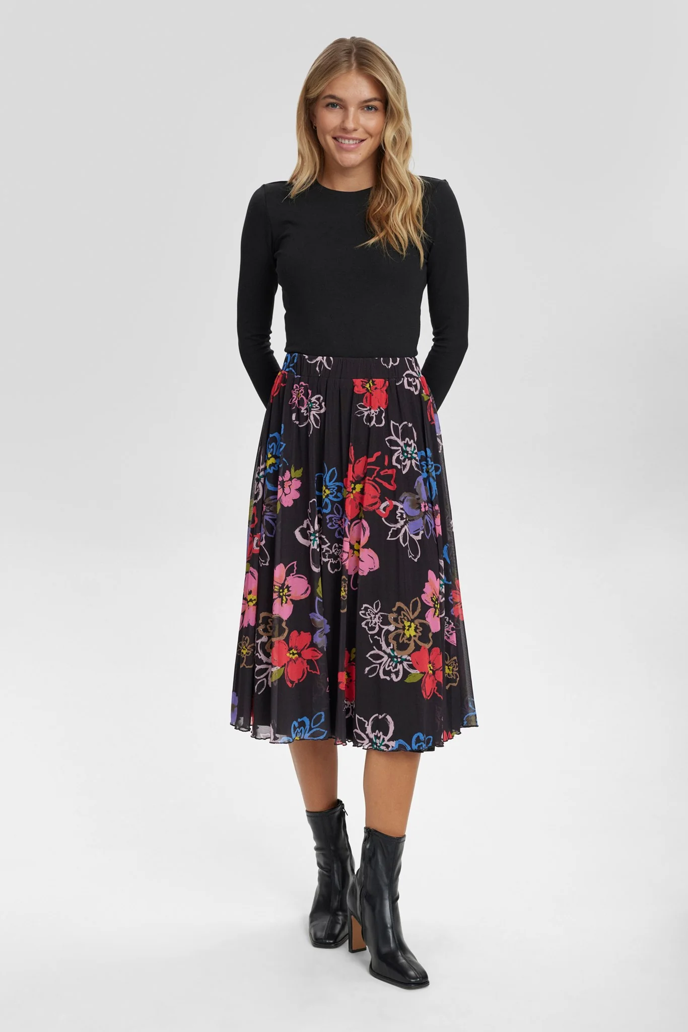 NUMARTHA SKIRT - Caviar - Image 3
