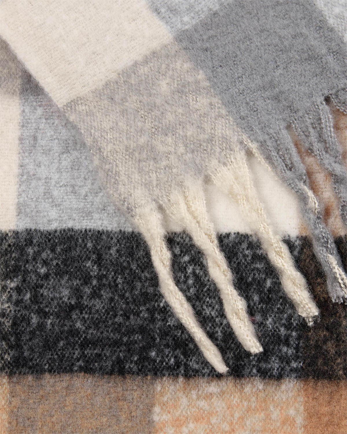 NUMATILDA SCARF - Warm Sand - Image 3