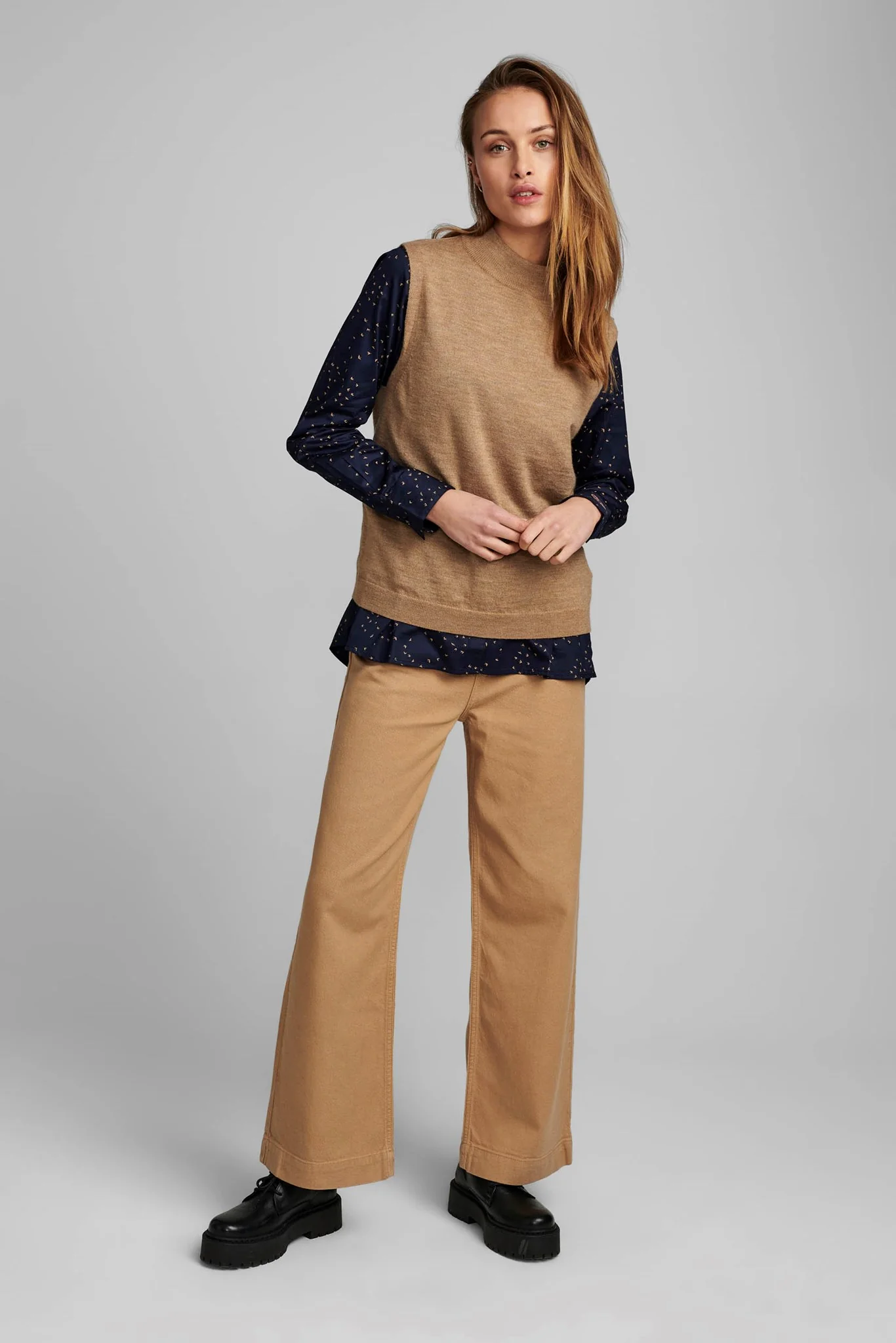 NUMERINO WAISTCOAT - Tannin - Image 3