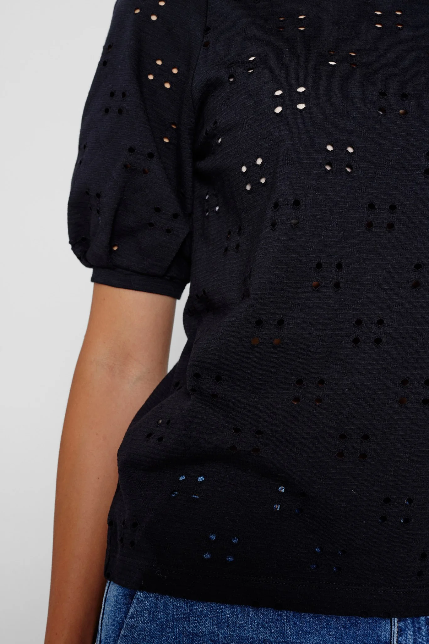 NUMIKKE TEE - Caviar - Image 5