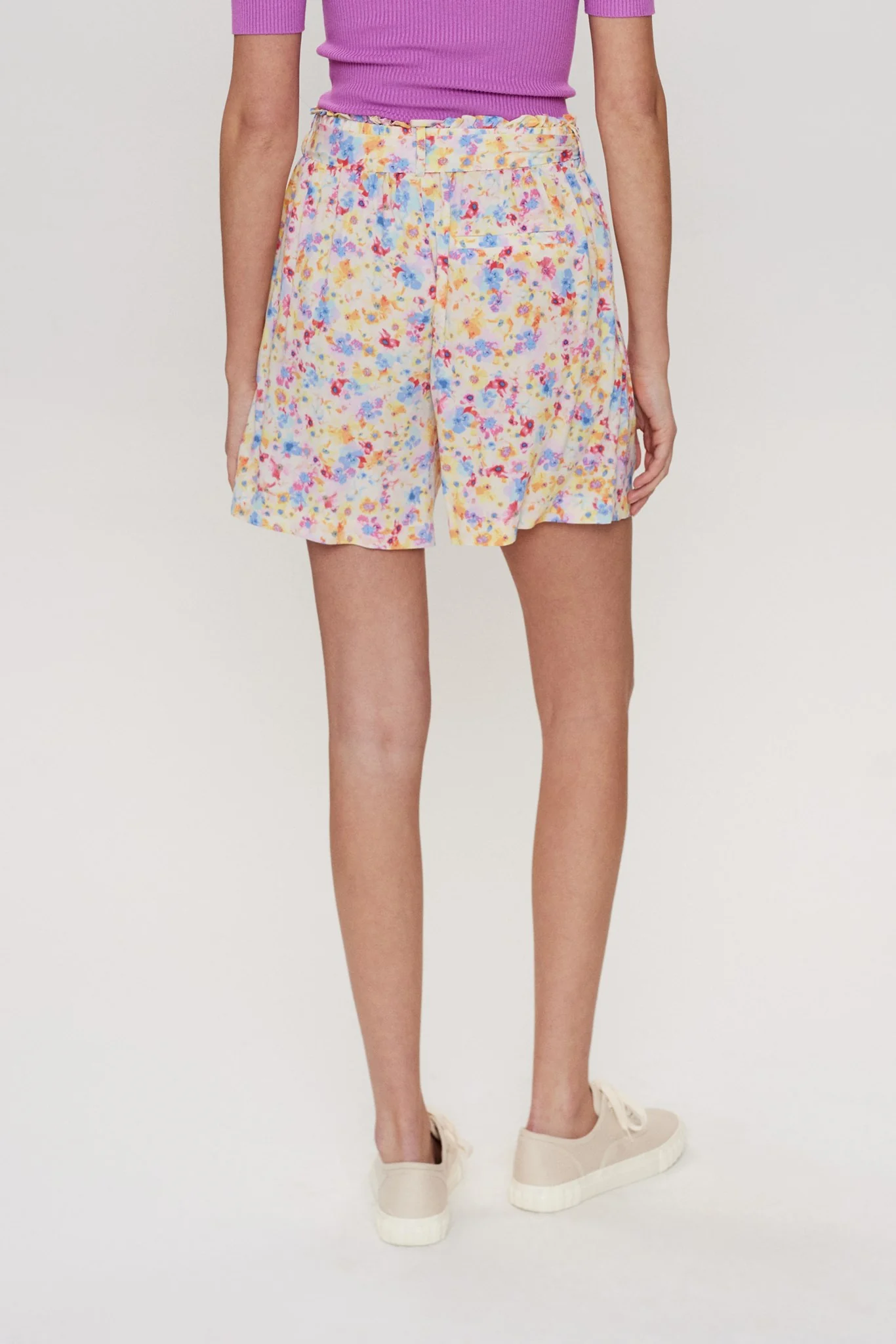 NUMILENA SHORTS - Limelight - Image 2