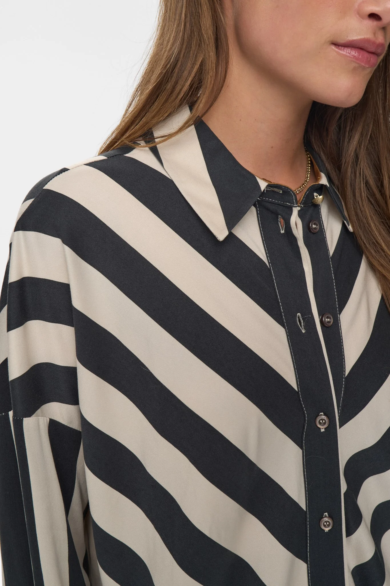 NUMINZU STRIPE SHIRT - Caviar - Image 5