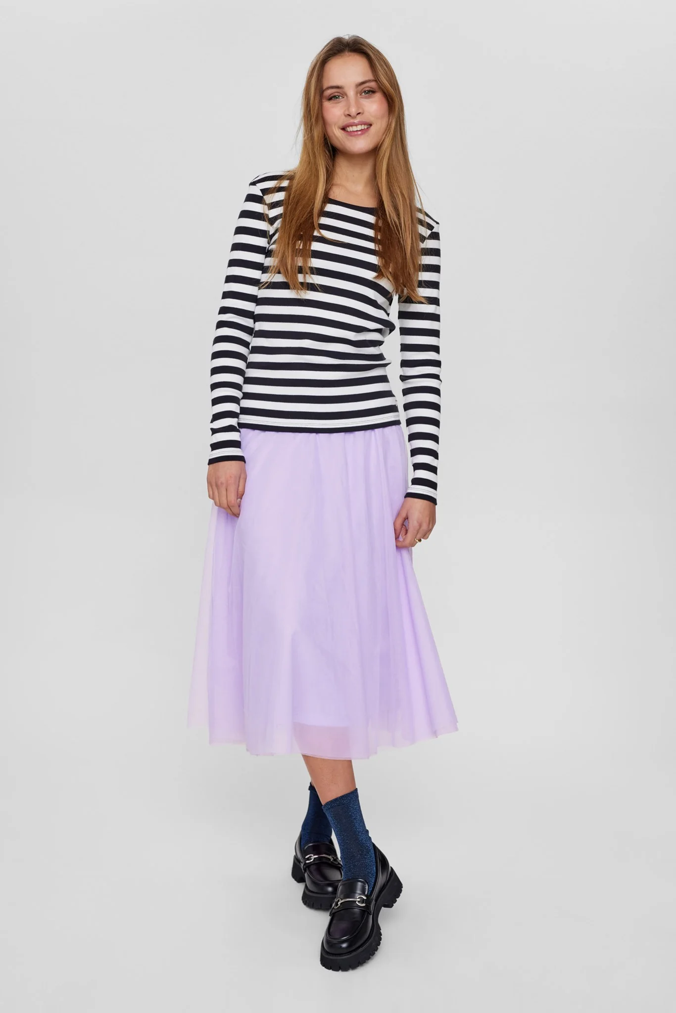 NUMIXIE LS T-SHIRT - GOTS - Caviar - Image 3