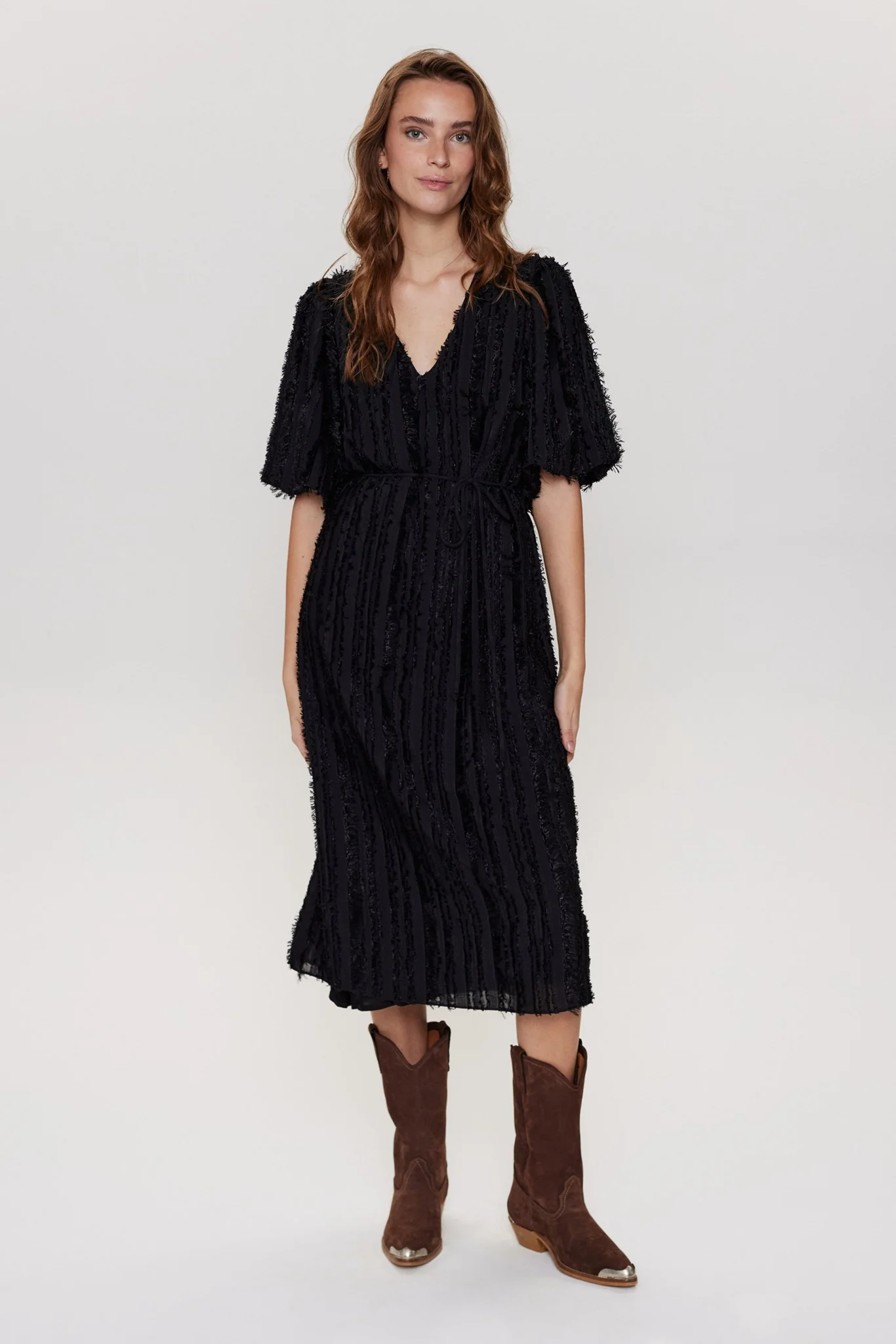 NUMOLEKO DRESS - Caviar - Image 3