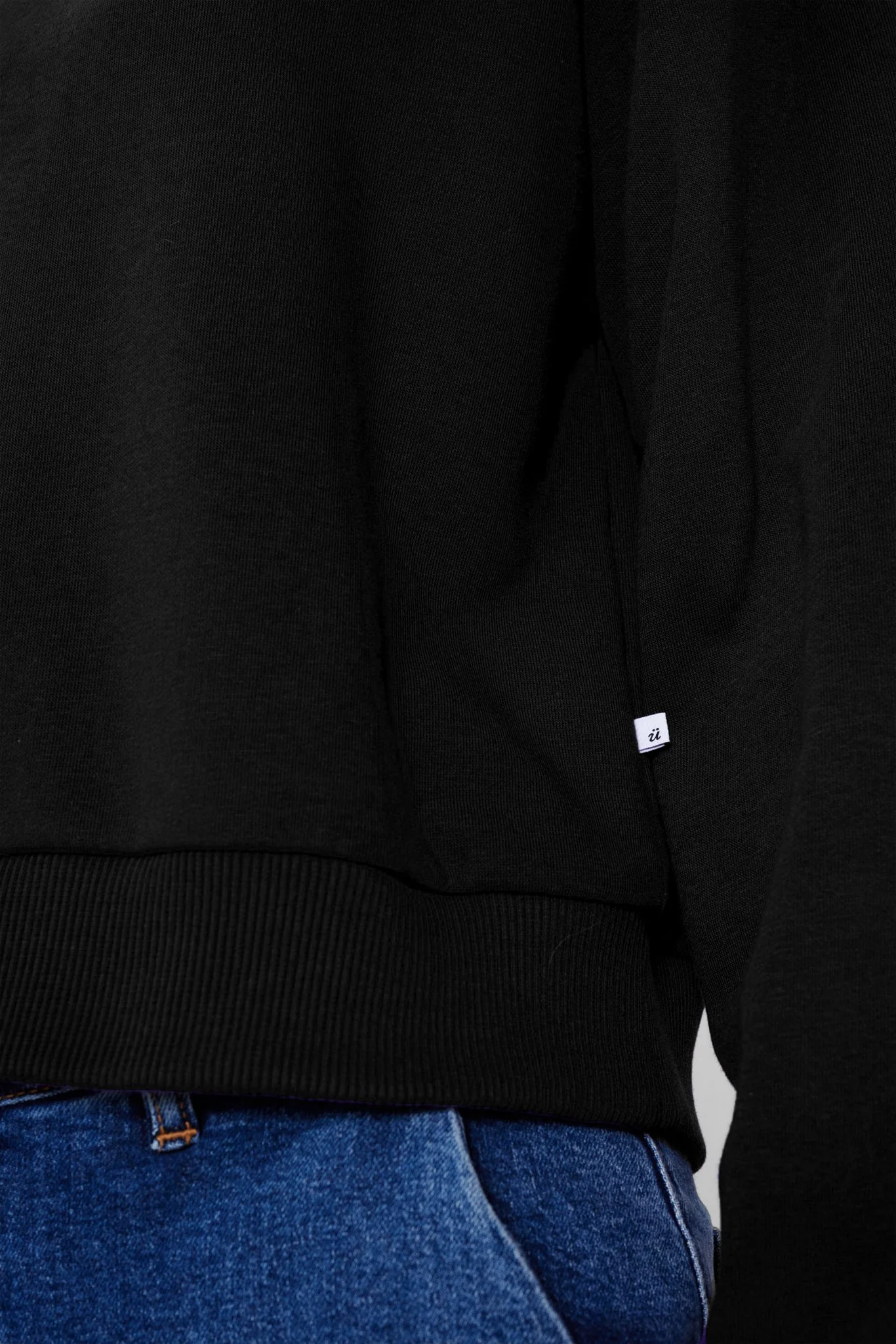 NUMYRA SWEAT - Caviar - Image 4