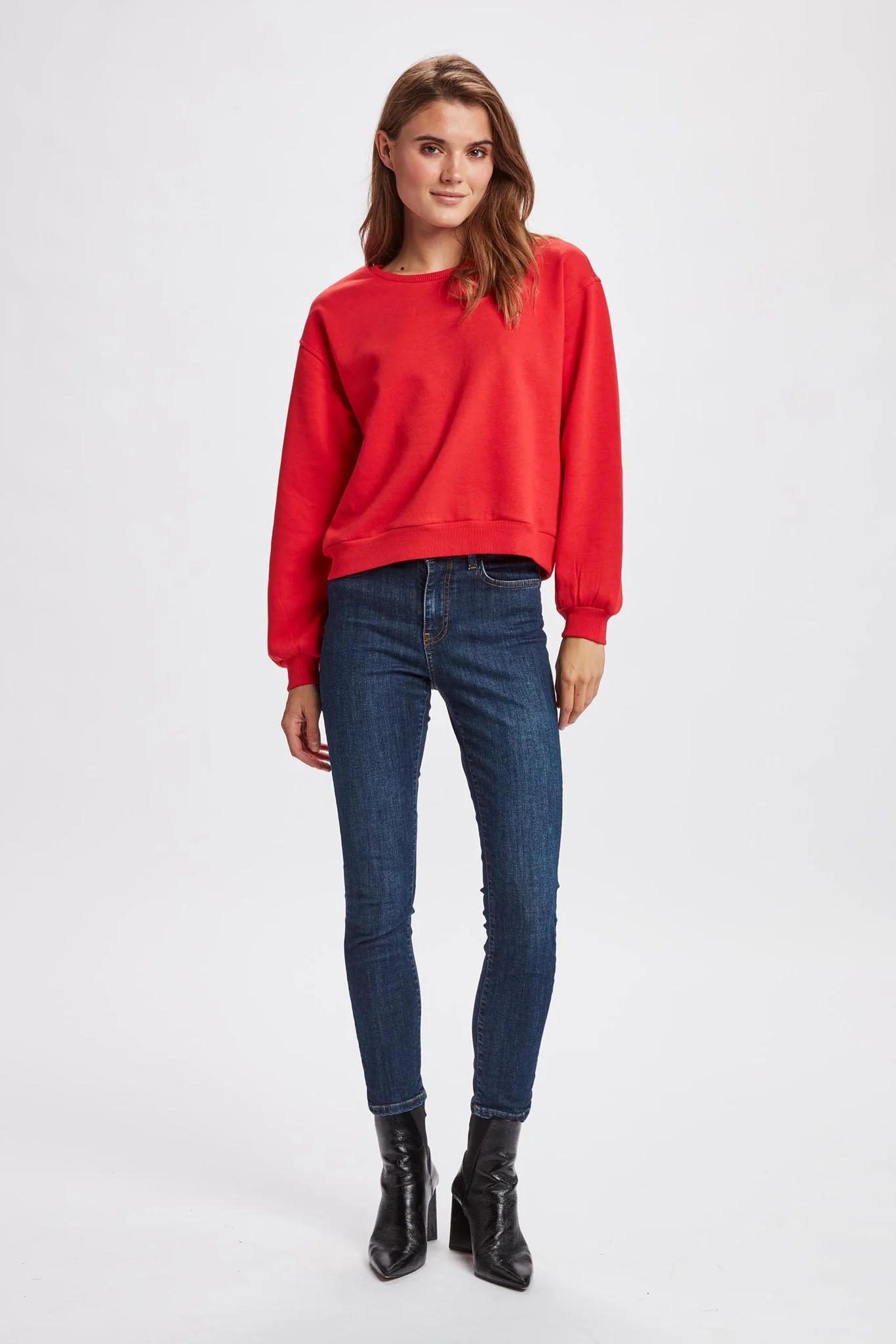 NUMYRA SWEAT - Flame Scarlet - Image 3