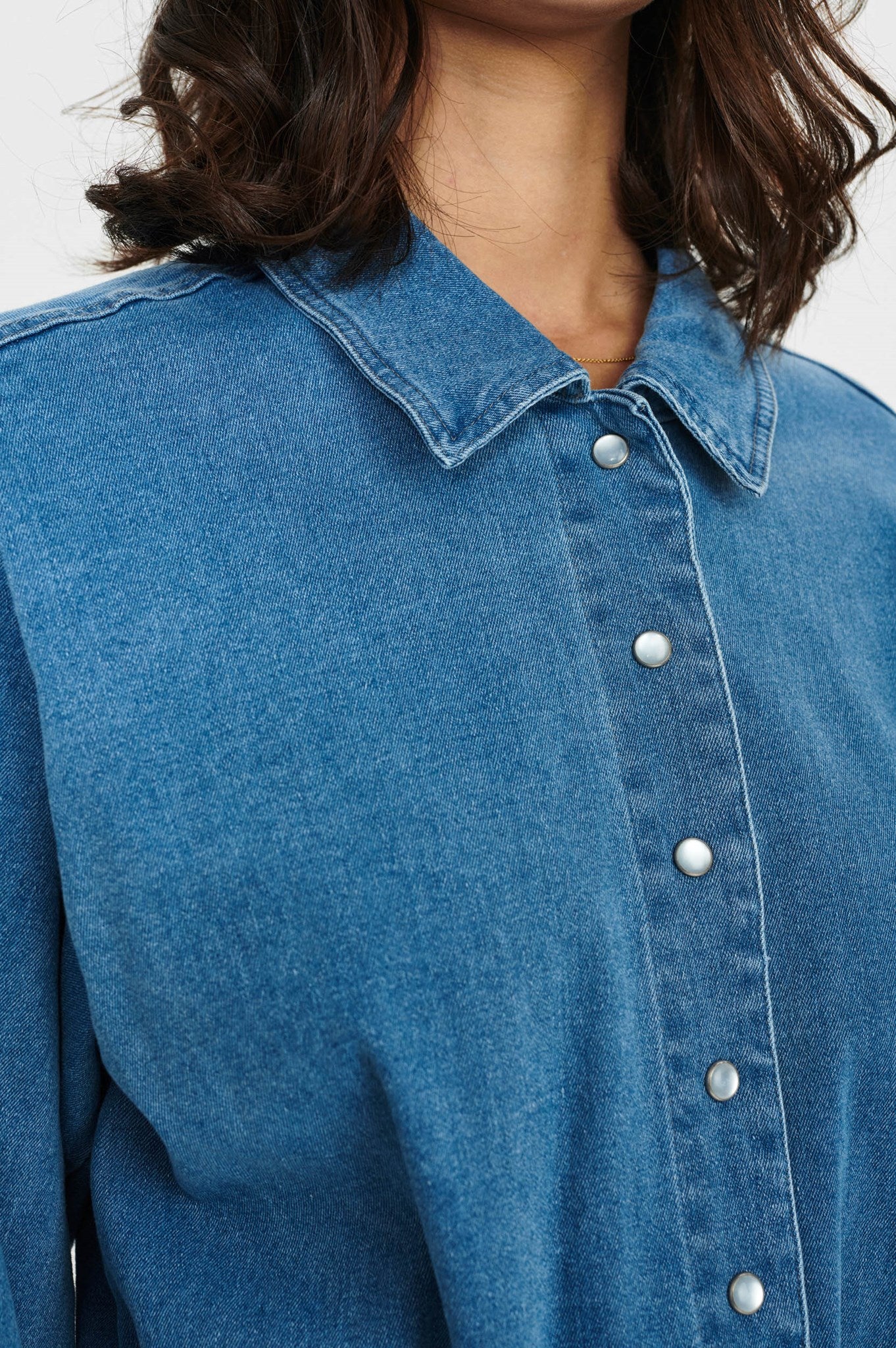 NUNANNA DRESS - Light Blue Denim - Image 4