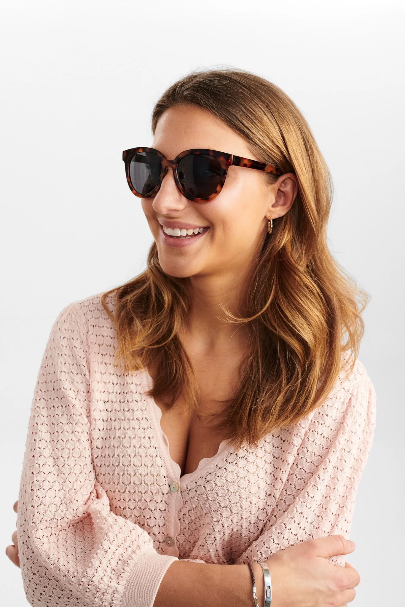 NUNANNIE SUNGLASSES - Caviar - Image 2