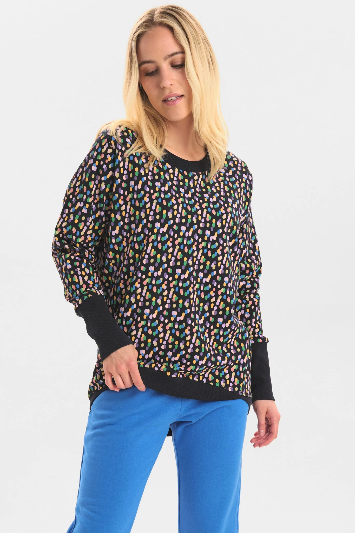 NUNIKOLA SWEAT - Dark Sapphire
