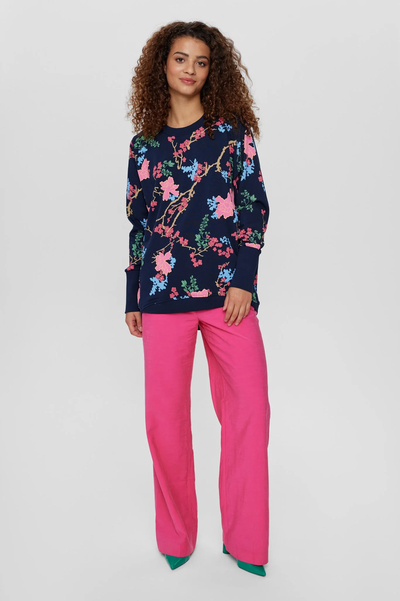 NUNIKOLA SWEAT - Dark Sapphire - Image 3