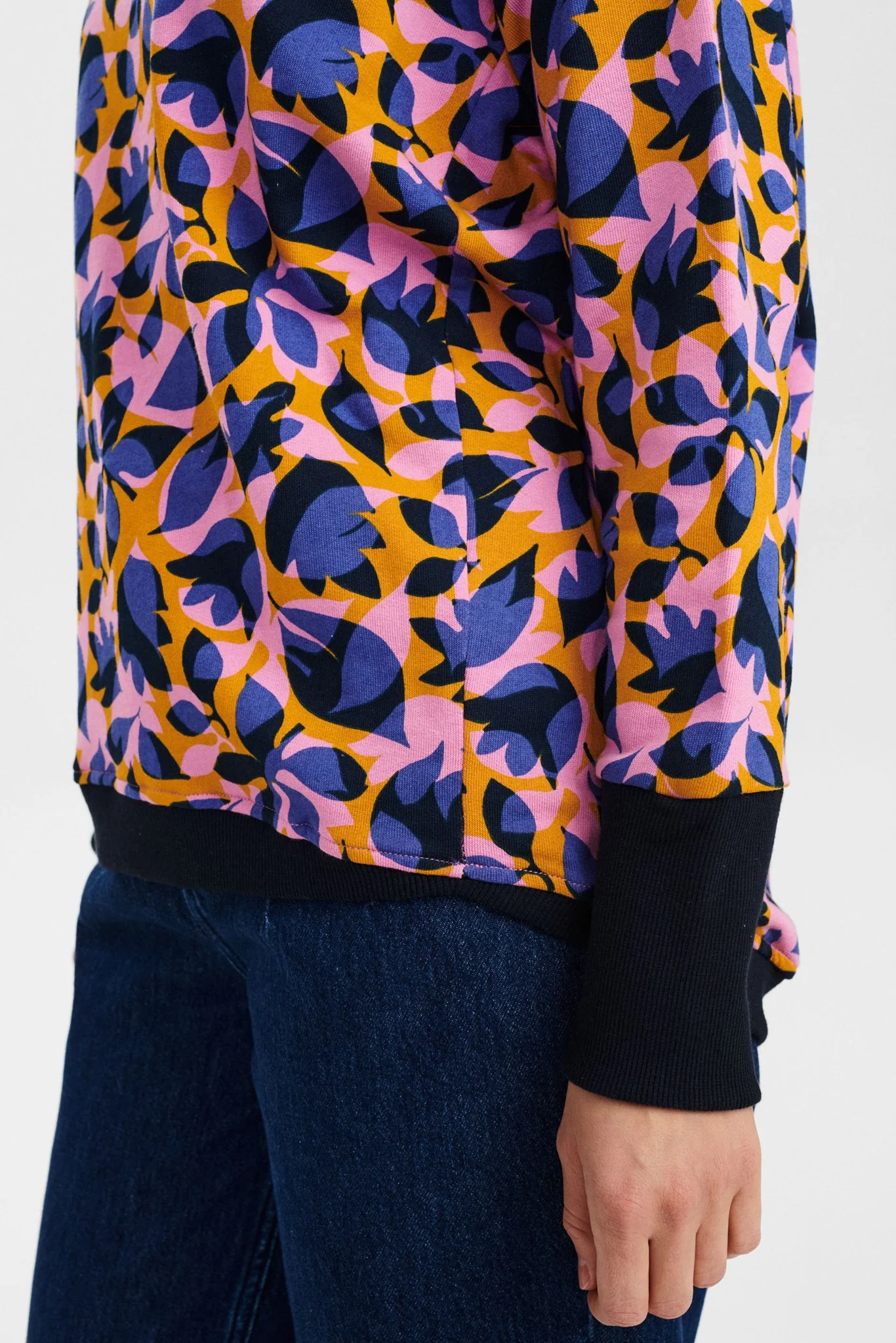 NUNIKOLA SWEAT - Dark Sapphire - Image 5