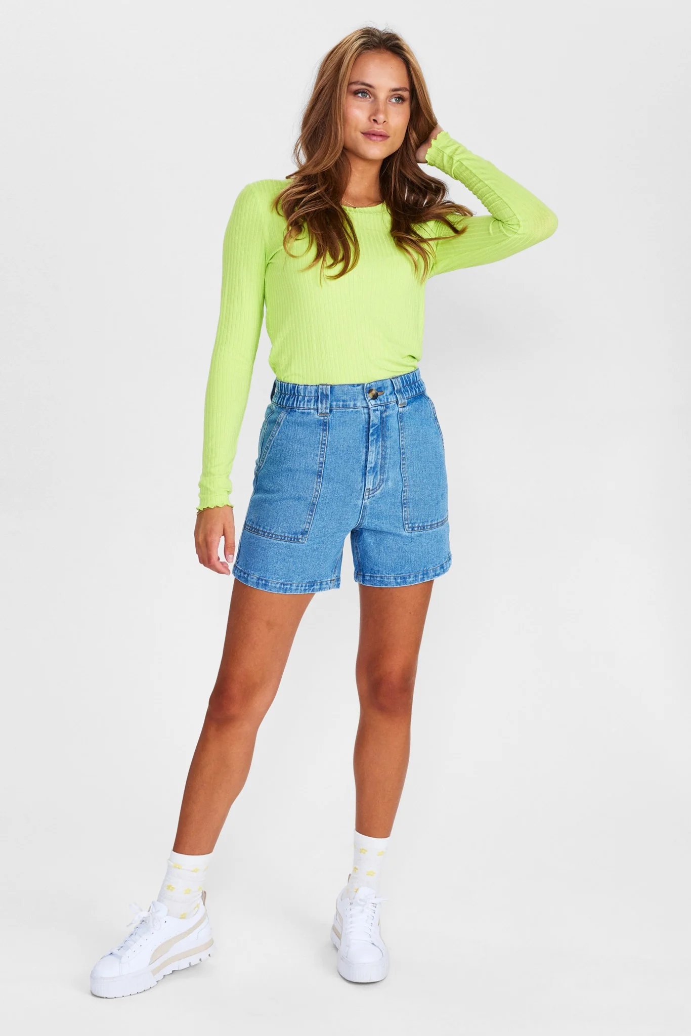 NUNINNA SHORTS - Light Blue Denim - Image 3