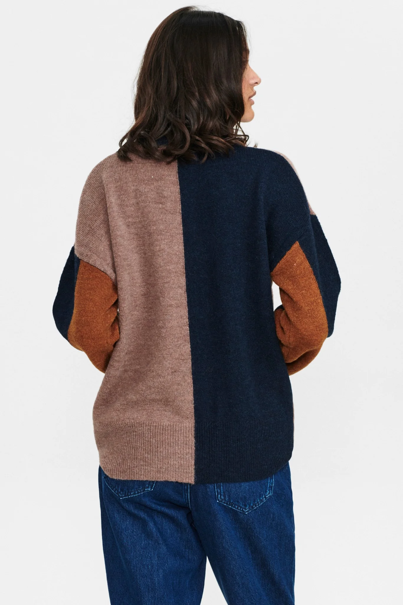 NUNUCHER PULLOVER - Dark Sapphire - Image 2