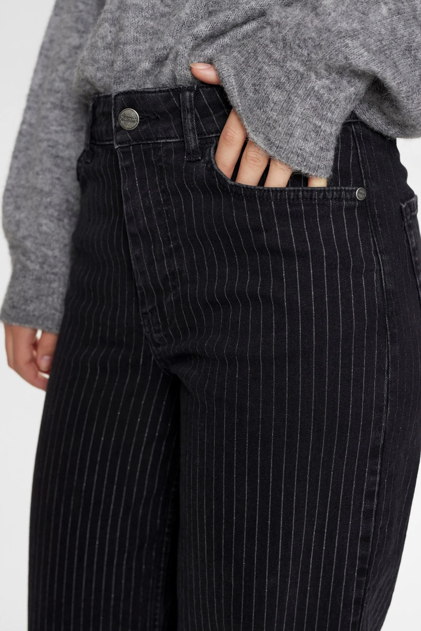 NUPARIS CROPPED JEANS  GLAM  - Caviar - Image 4