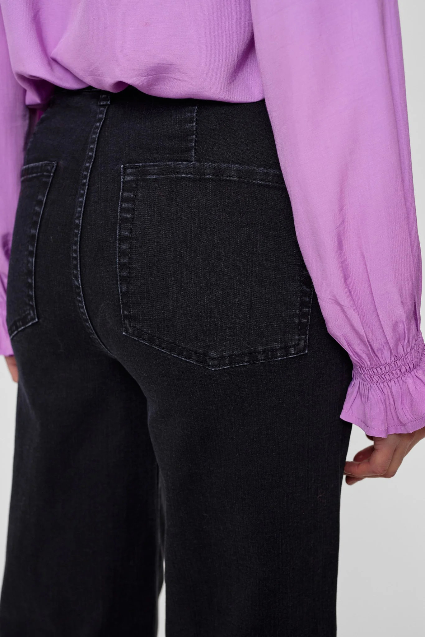 NUPARIS JEANS CROPPED - BLACK - Pirate Black - Image 4