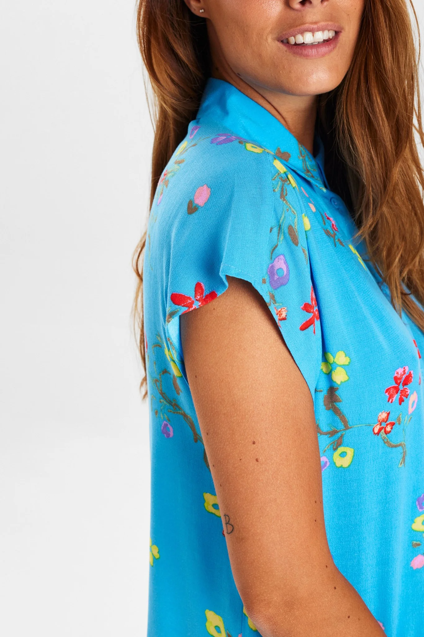 NUPAYANA SLEEVELESS SHIRT - Bonnie Blue - Image 5