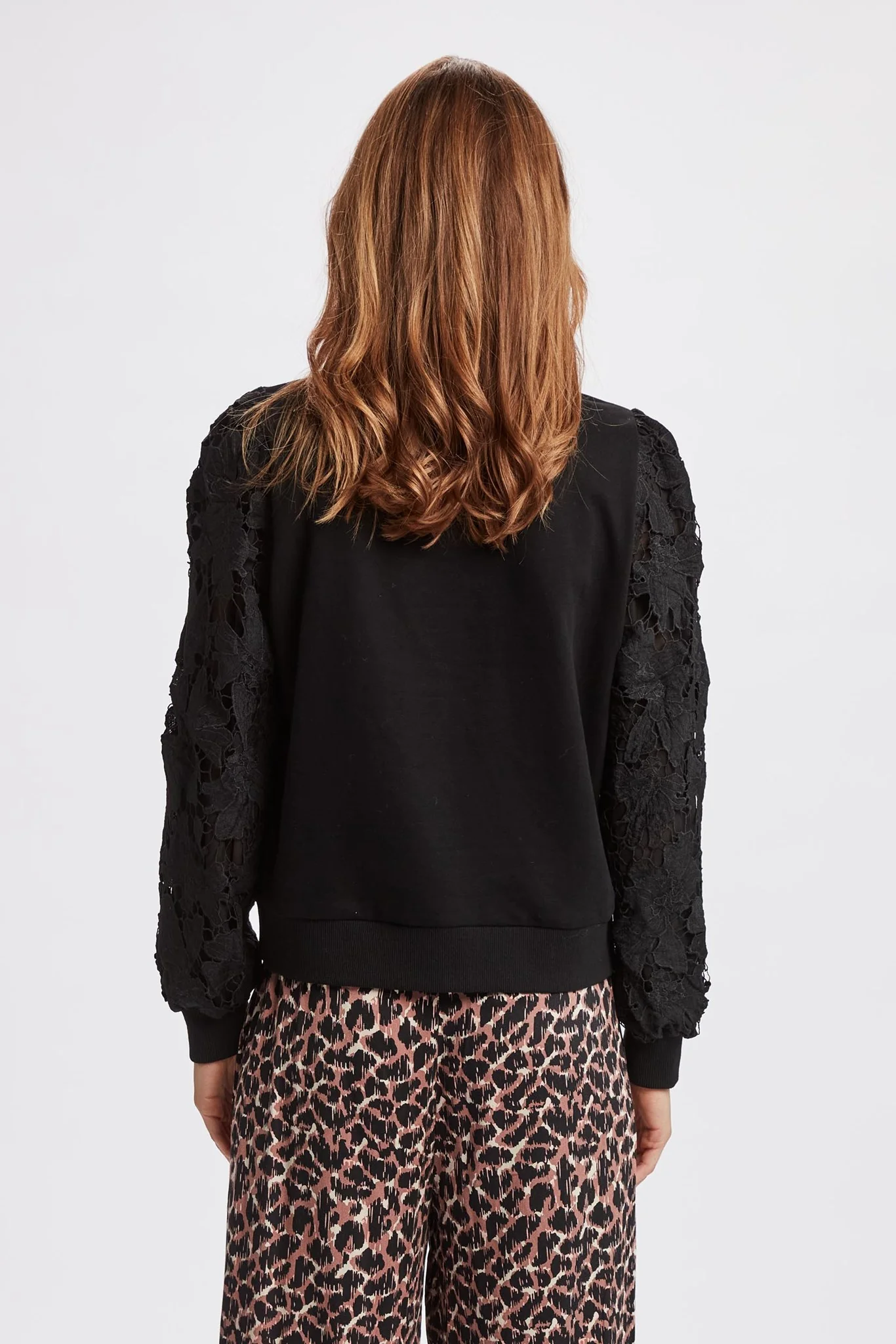 NUPHILLEA SWEAT  - Caviar - Image 2