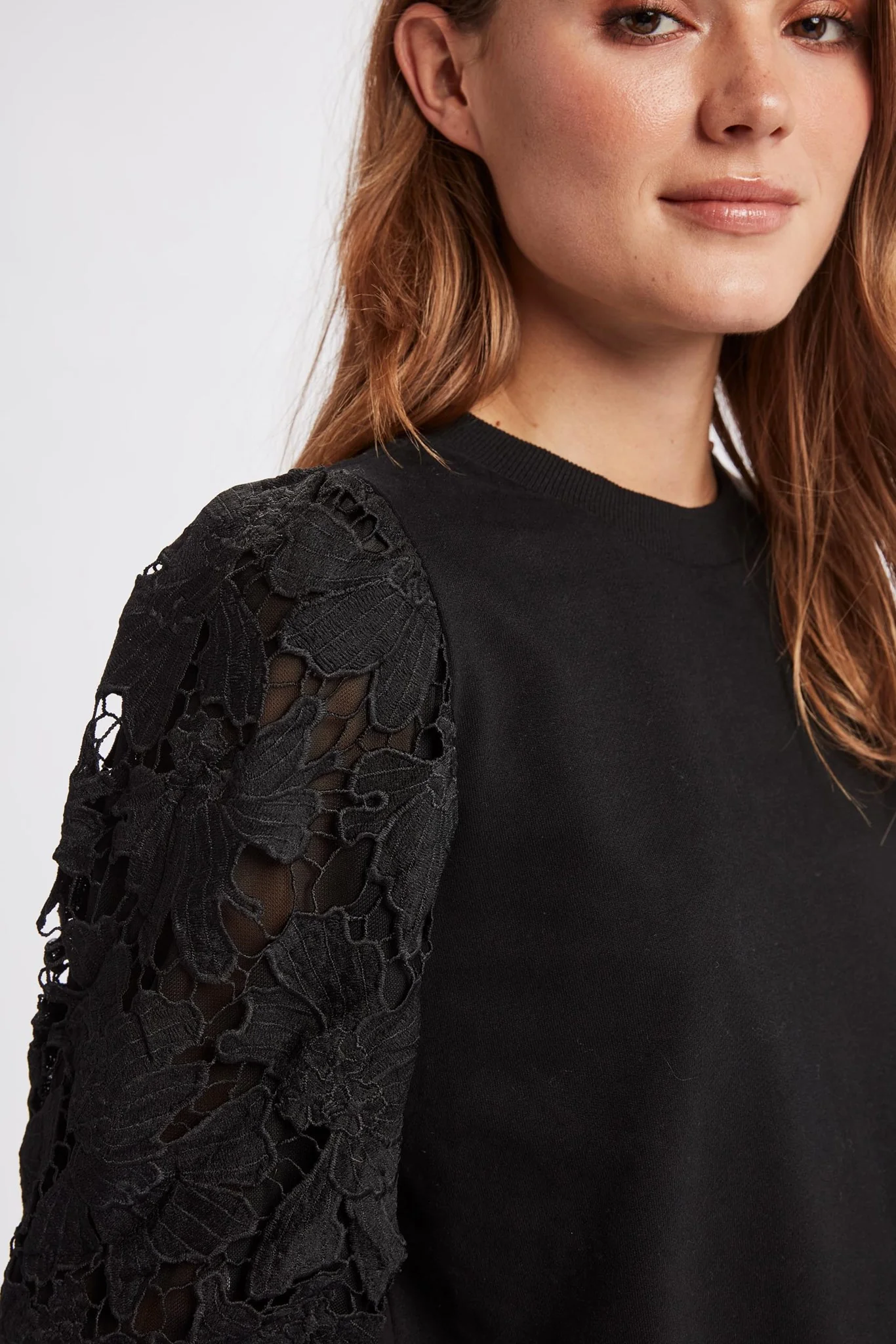 NUPHILLEA SWEAT  - Caviar - Image 4