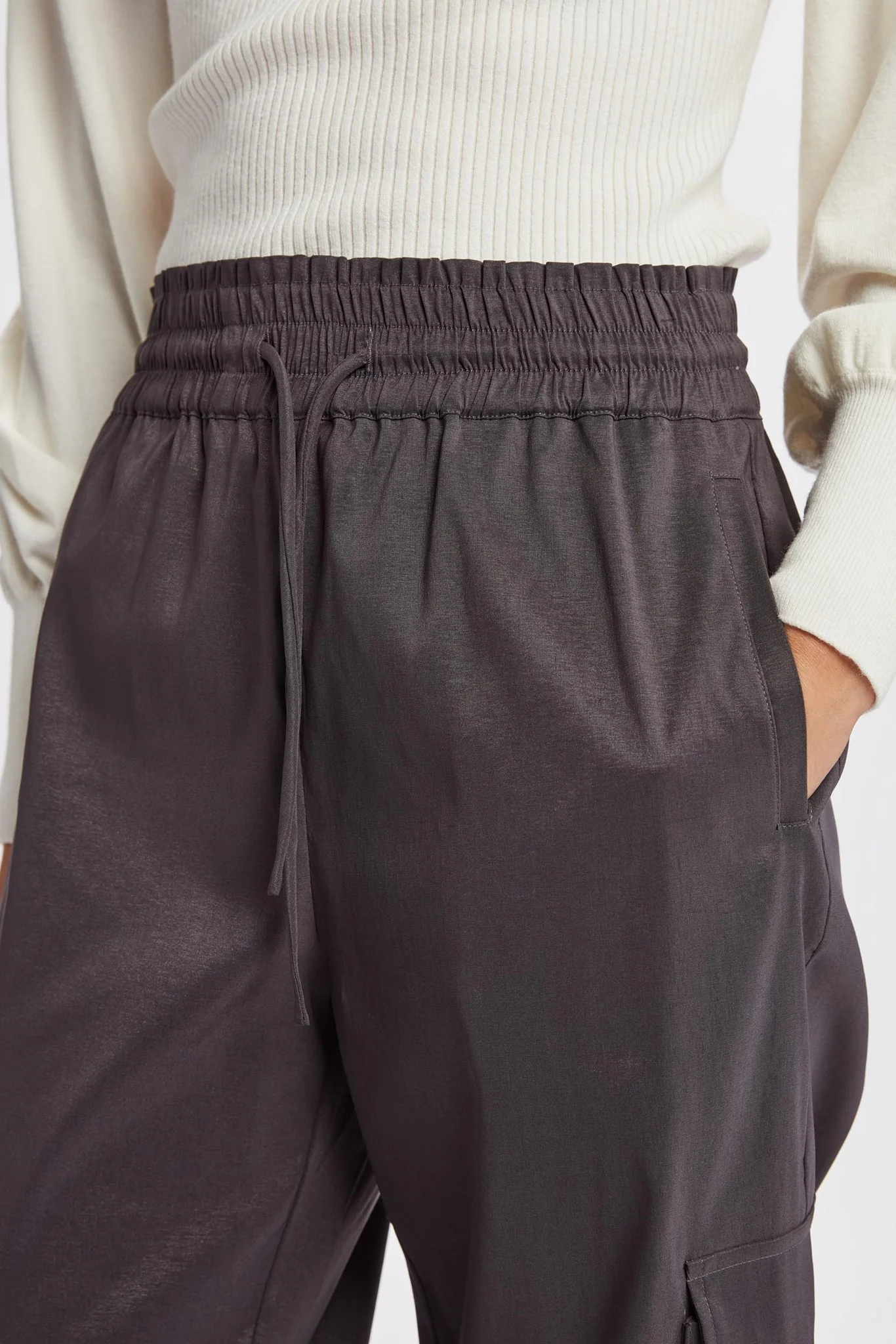 NUPIRA PANTS - Nine Iron - Image 4