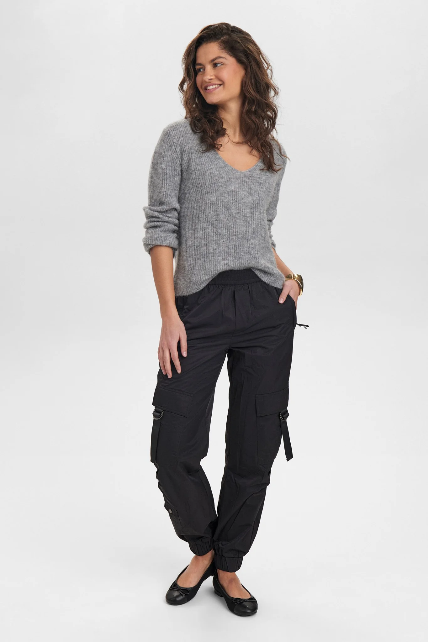 NURIETTE RIB V-NECK PULLOVER - Medium Grey mel - Image 3
