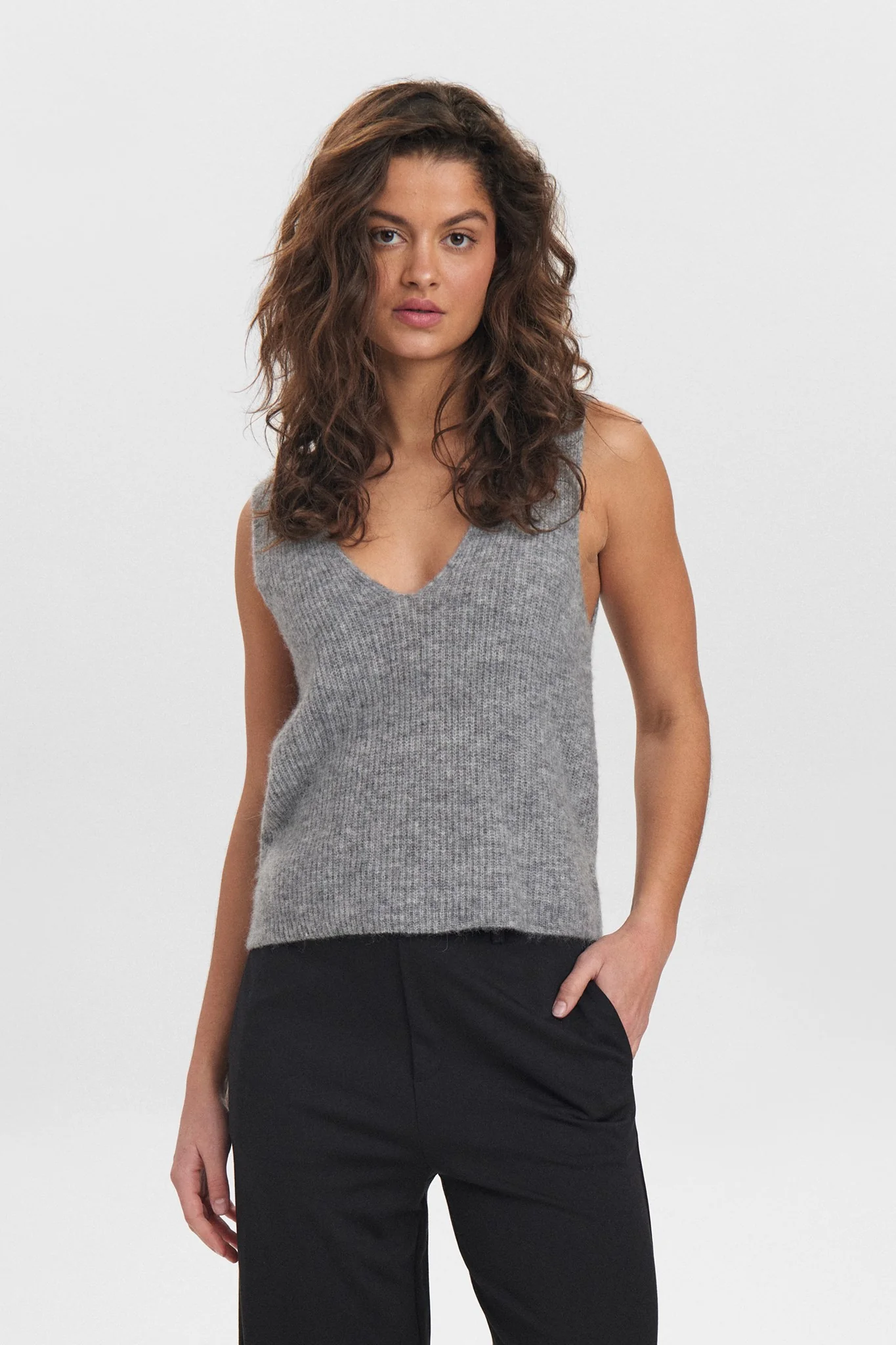 NURIETTE RIB VEST - Medium Grey mel