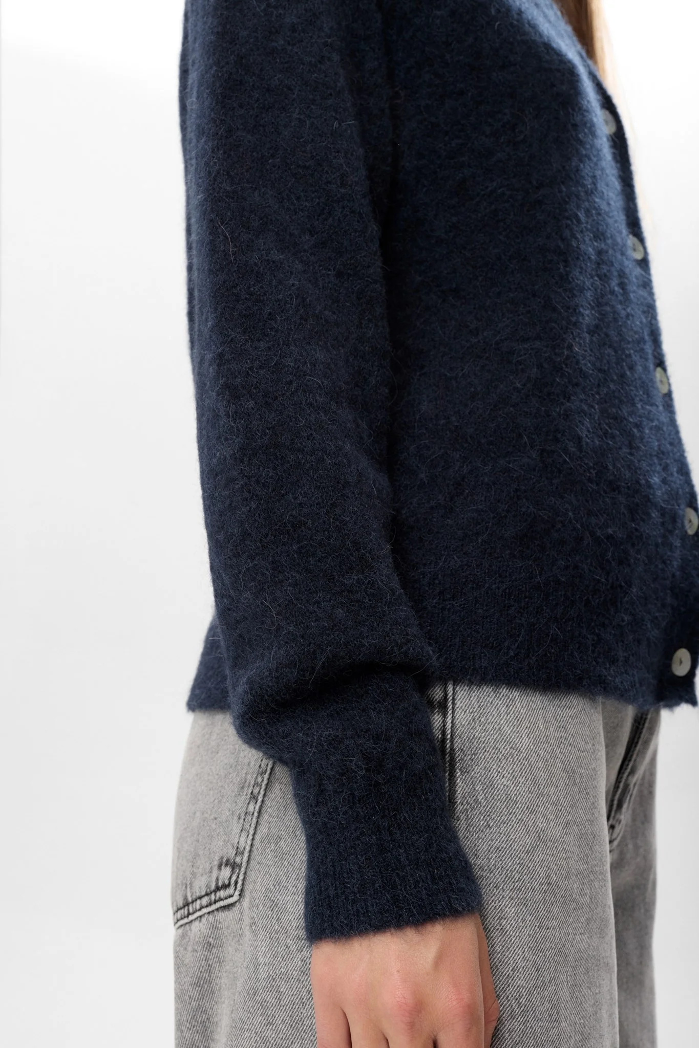 NURIETTE V-NECK CARDIGAN - Dark Sapphire - Image 5