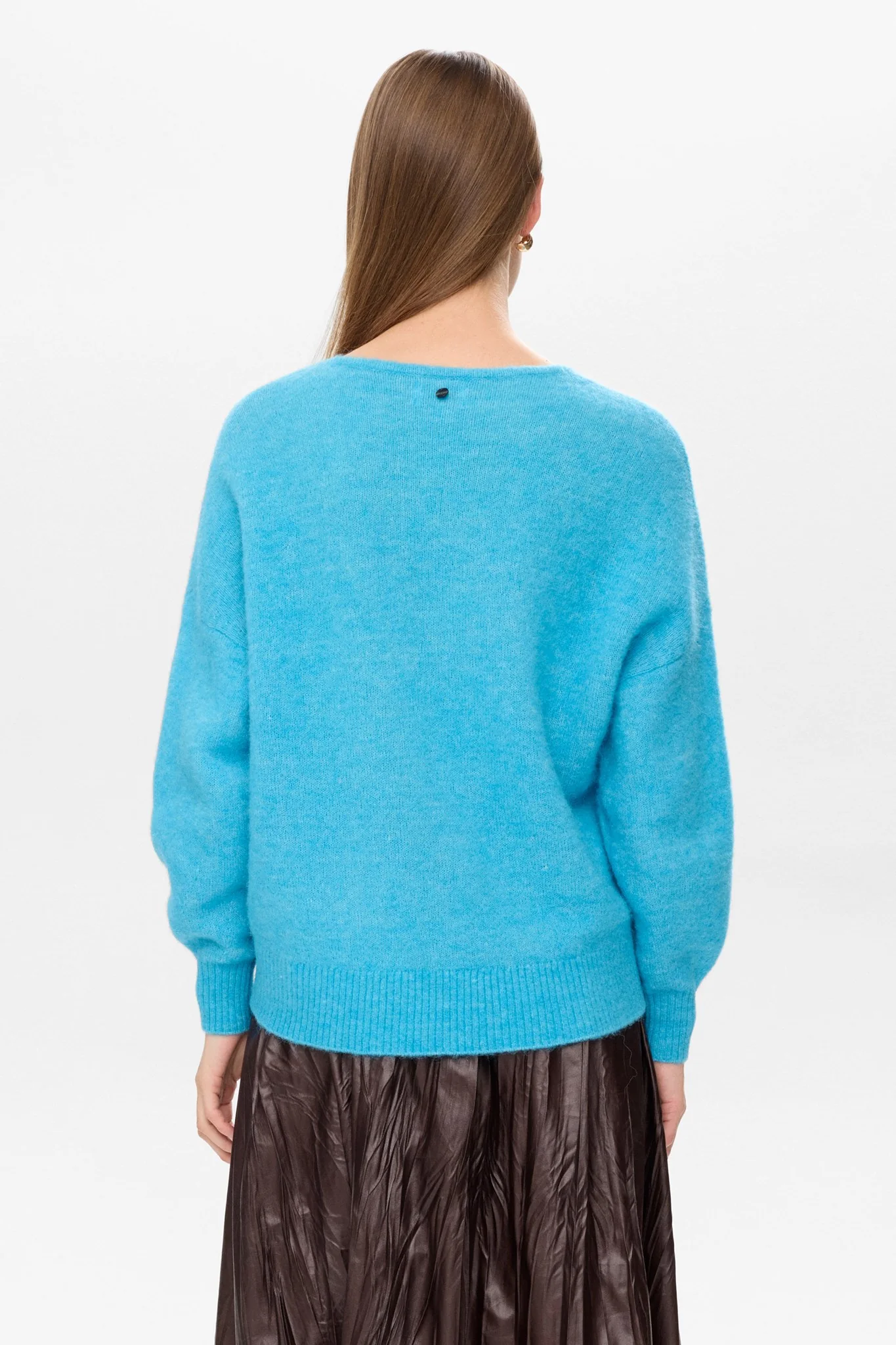 NURIETTE V-NECK PULLOVER  - Aquarius - Image 2
