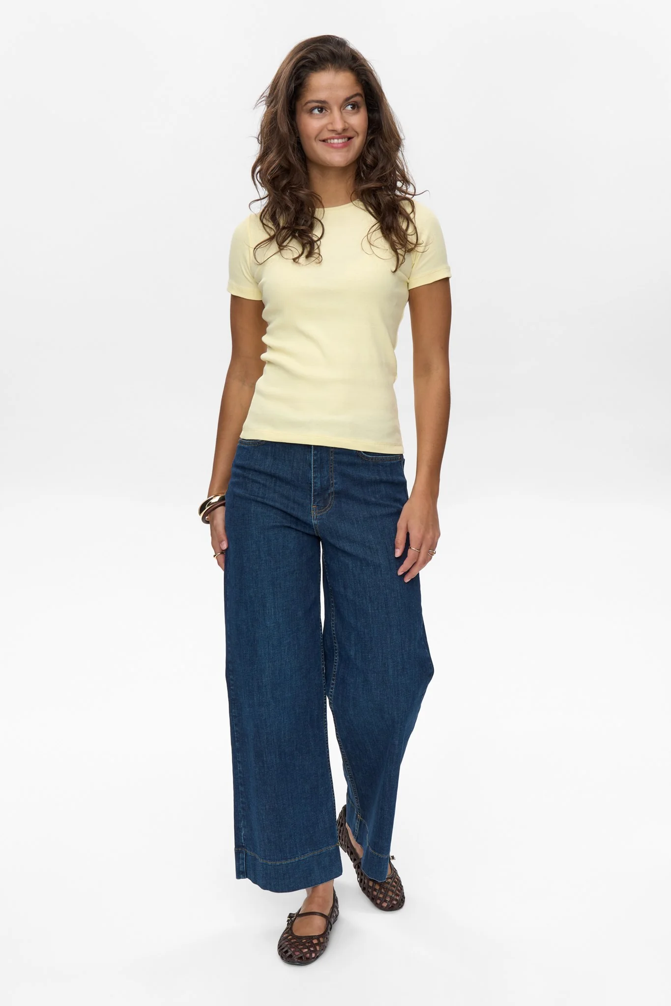 NURILEY SS TEE - Golden Haze - Image 3