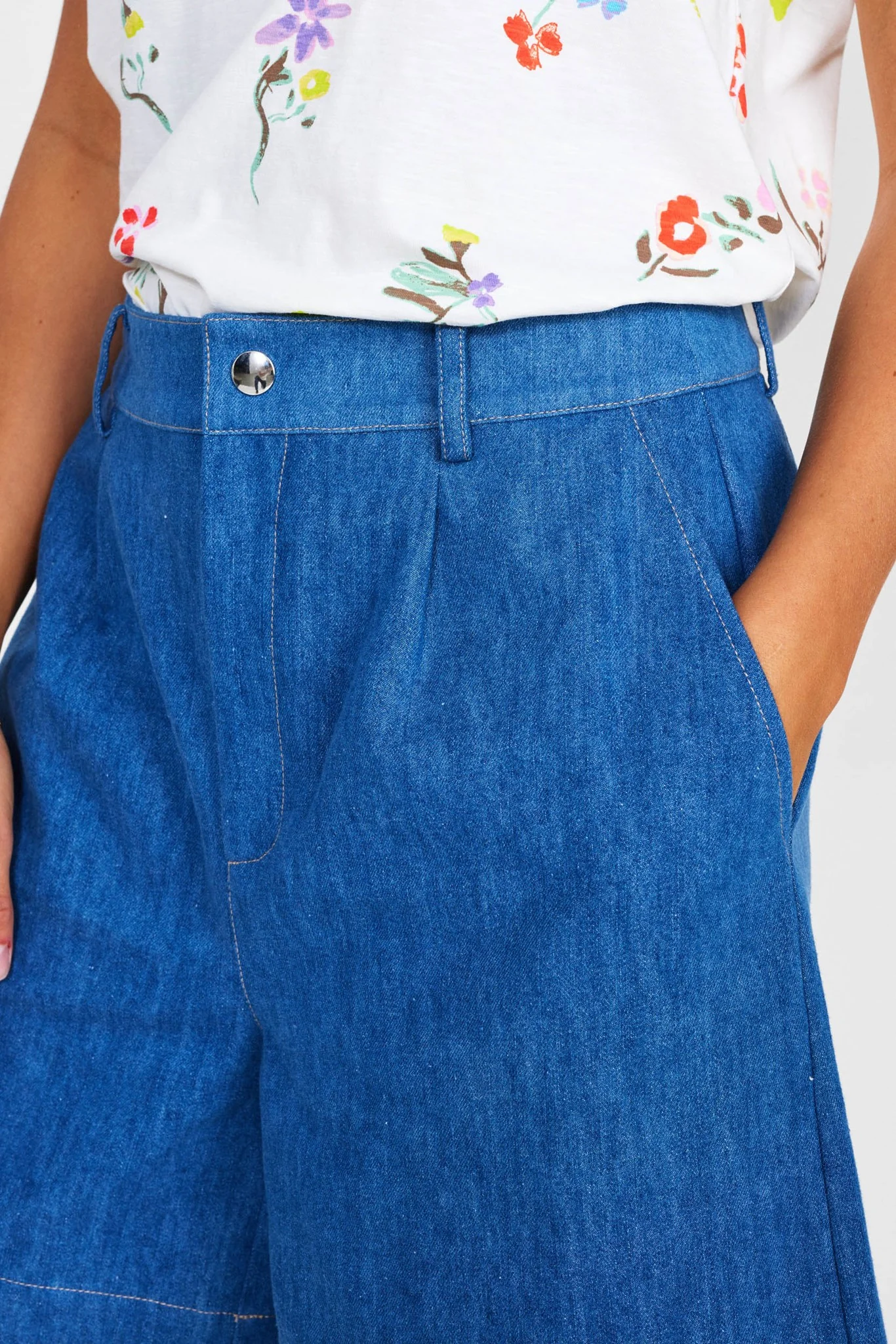 NURINA SHORTS - Medium Blue Denim - Image 4