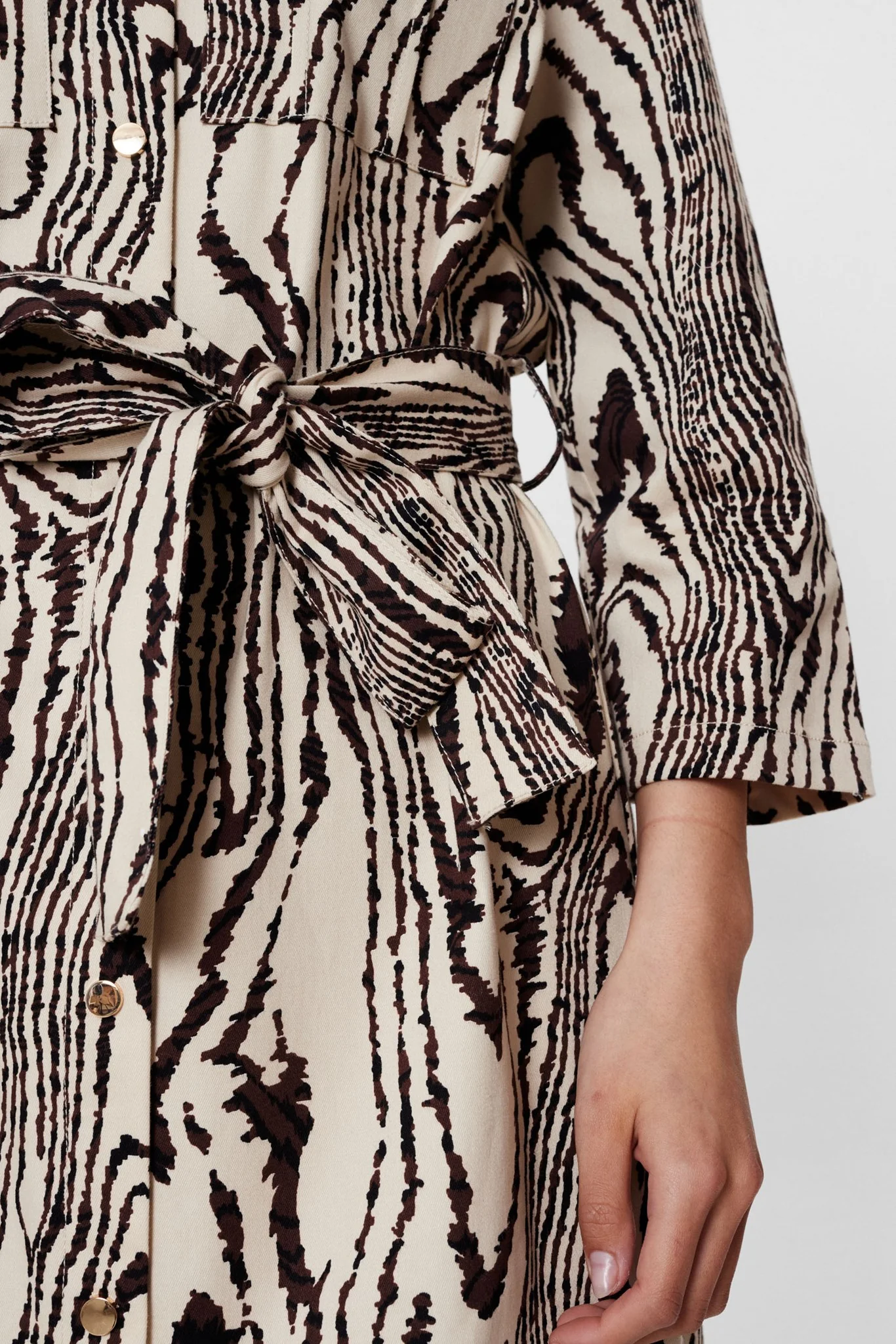 NUROBERTA DRESS - Oyster Gray - Image 4