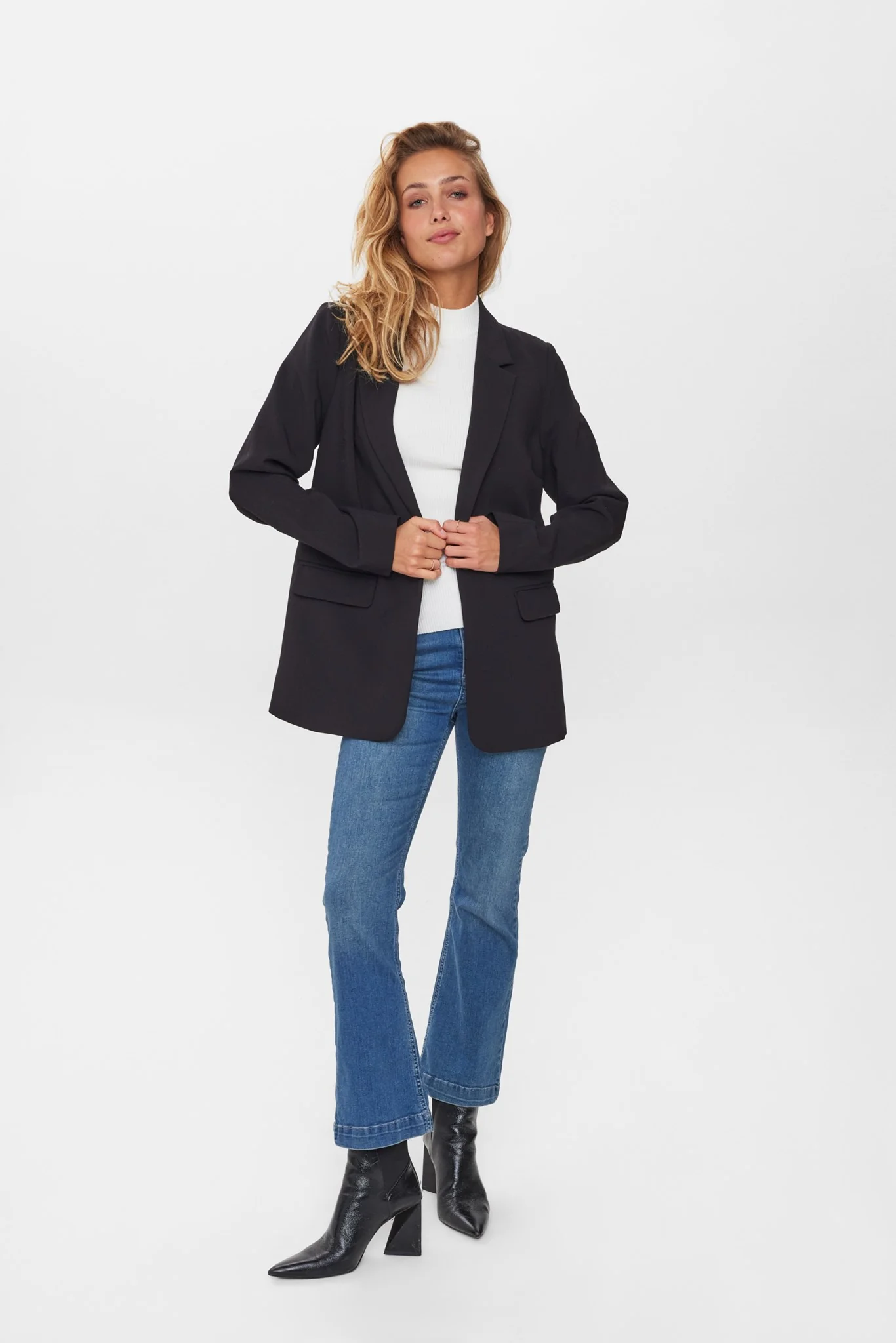 NURONJA BLAZER  - Caviar - Image 3