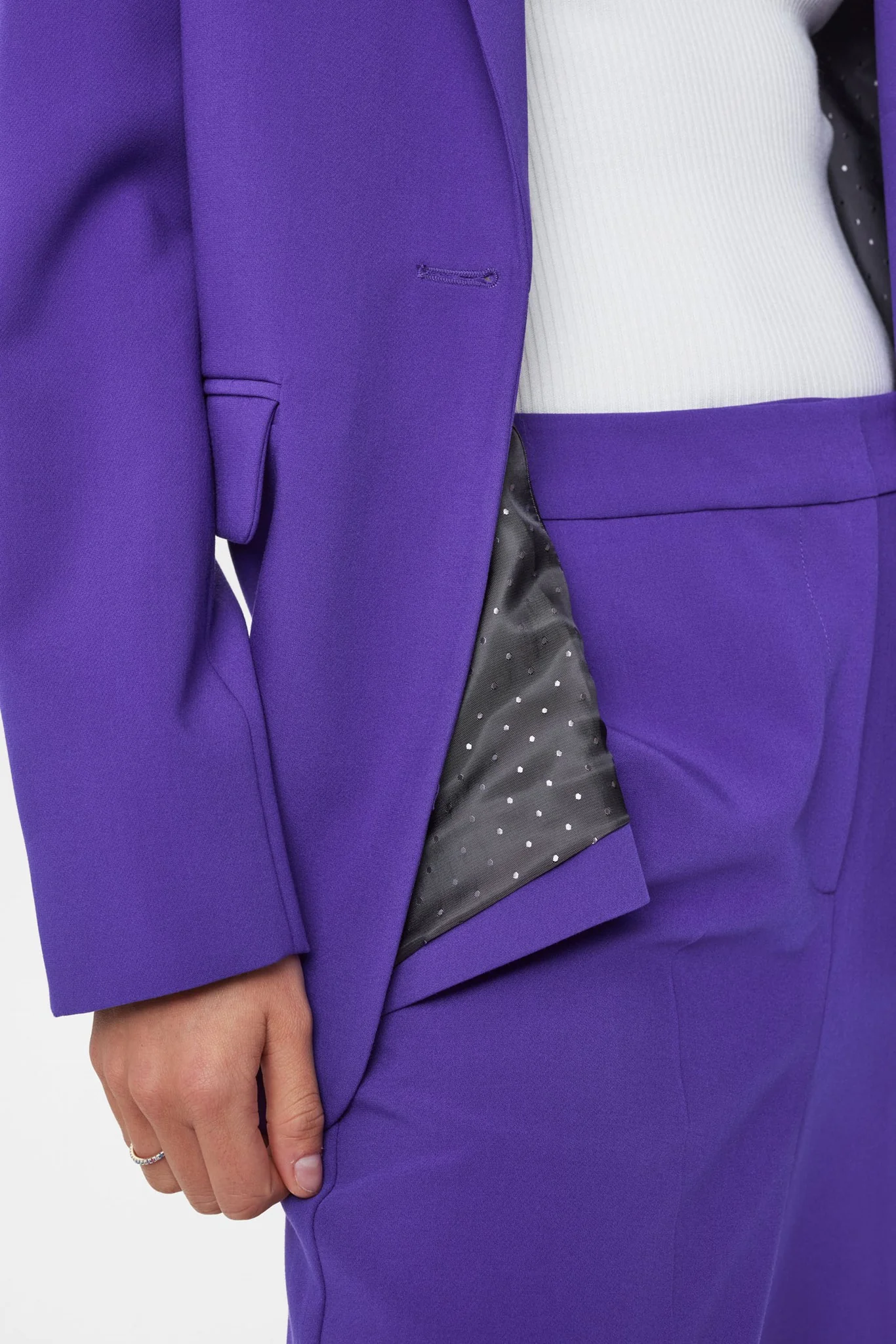 NURONJA BLAZER  - Tillandsia Purple - Image 4