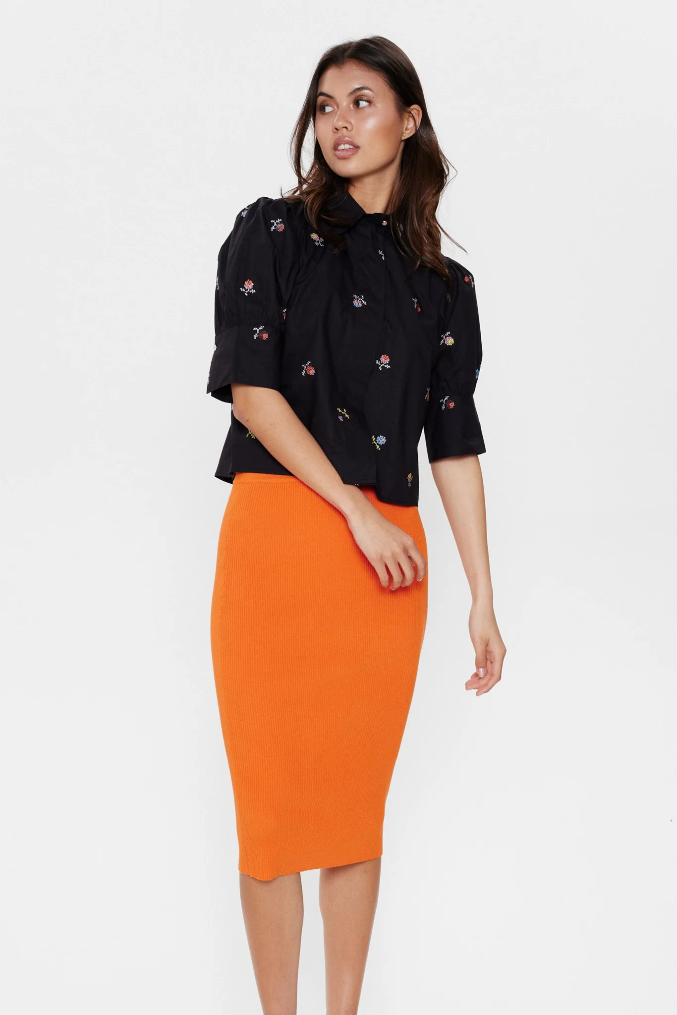 NUROSE SHIRT - Caviar