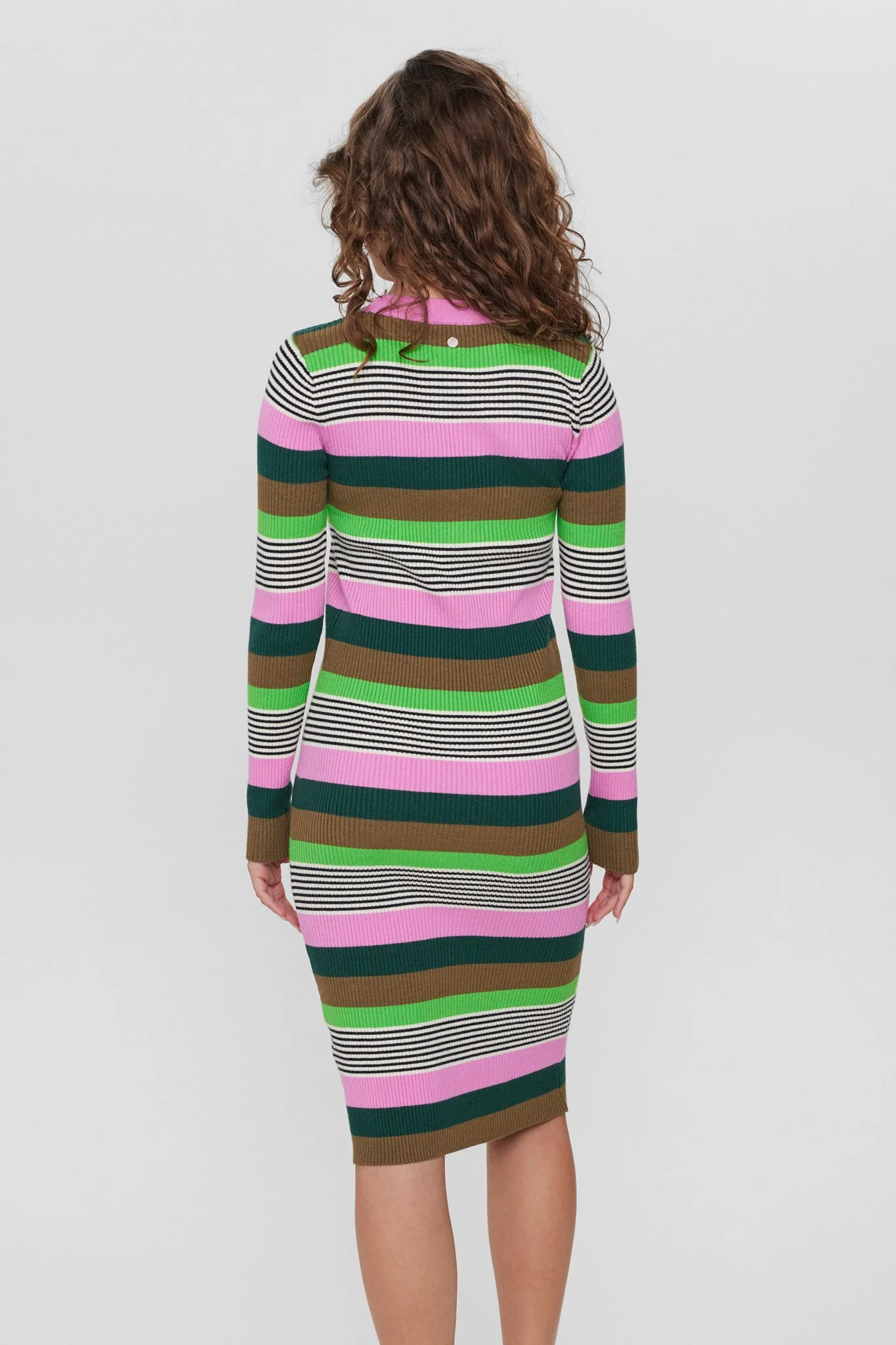NUSADENA DRESS - Fuchsia Pink - Image 2