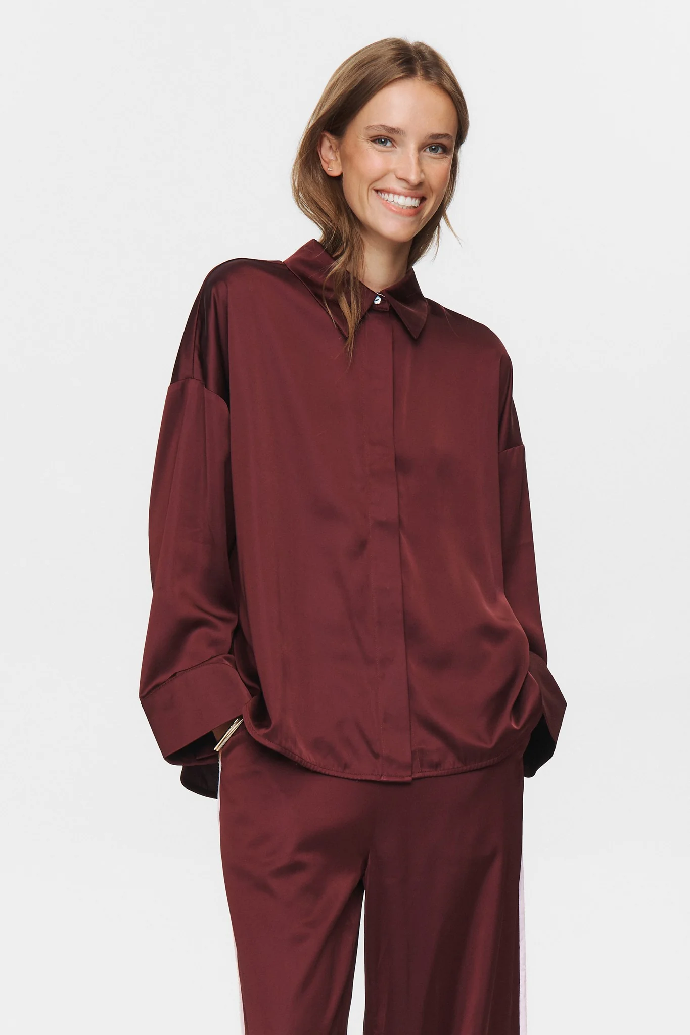 NUSANTINA SHIRT - Winetasting
