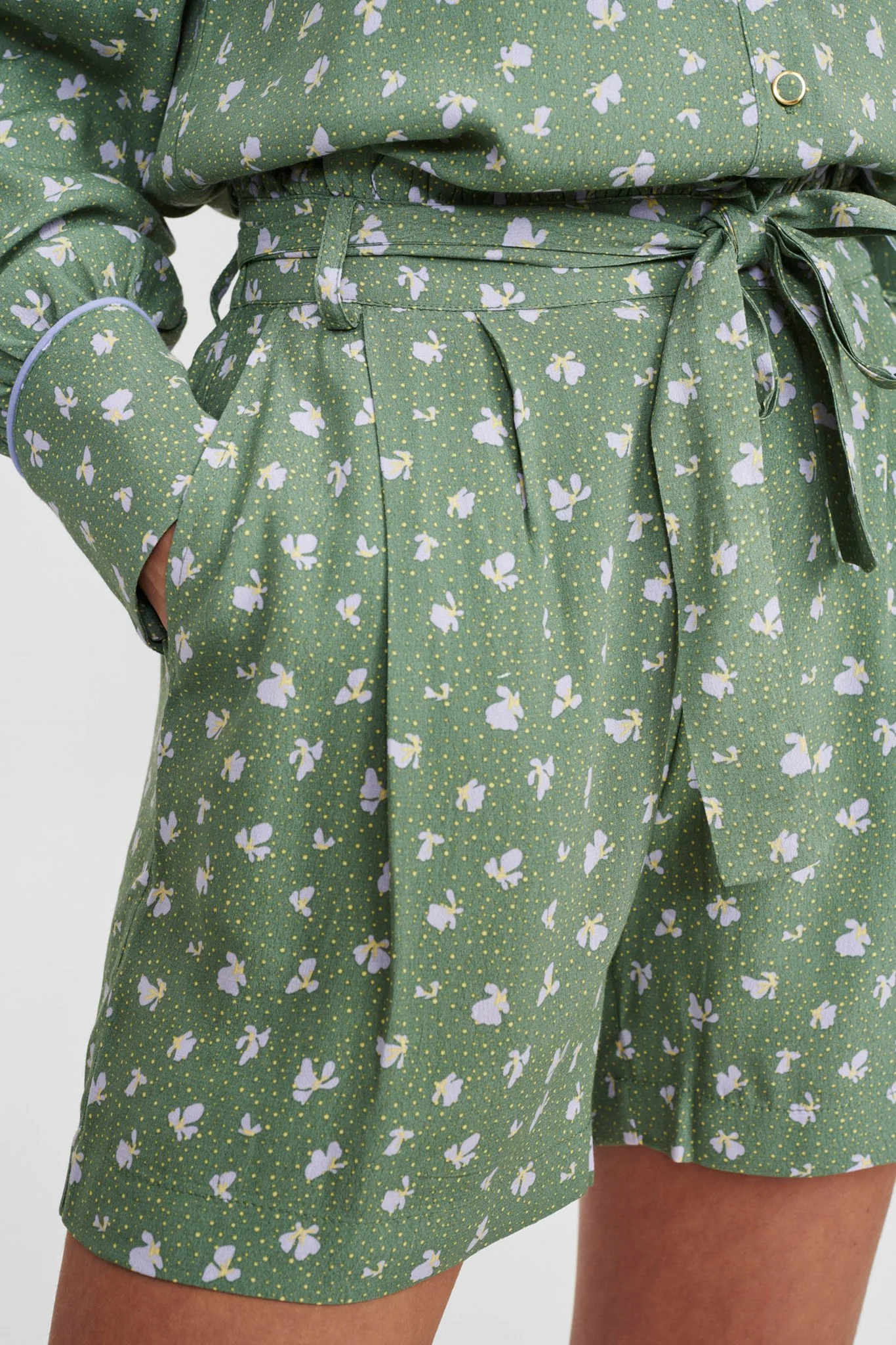 NUSARAH SHORTS - Sea Spray - Image 4