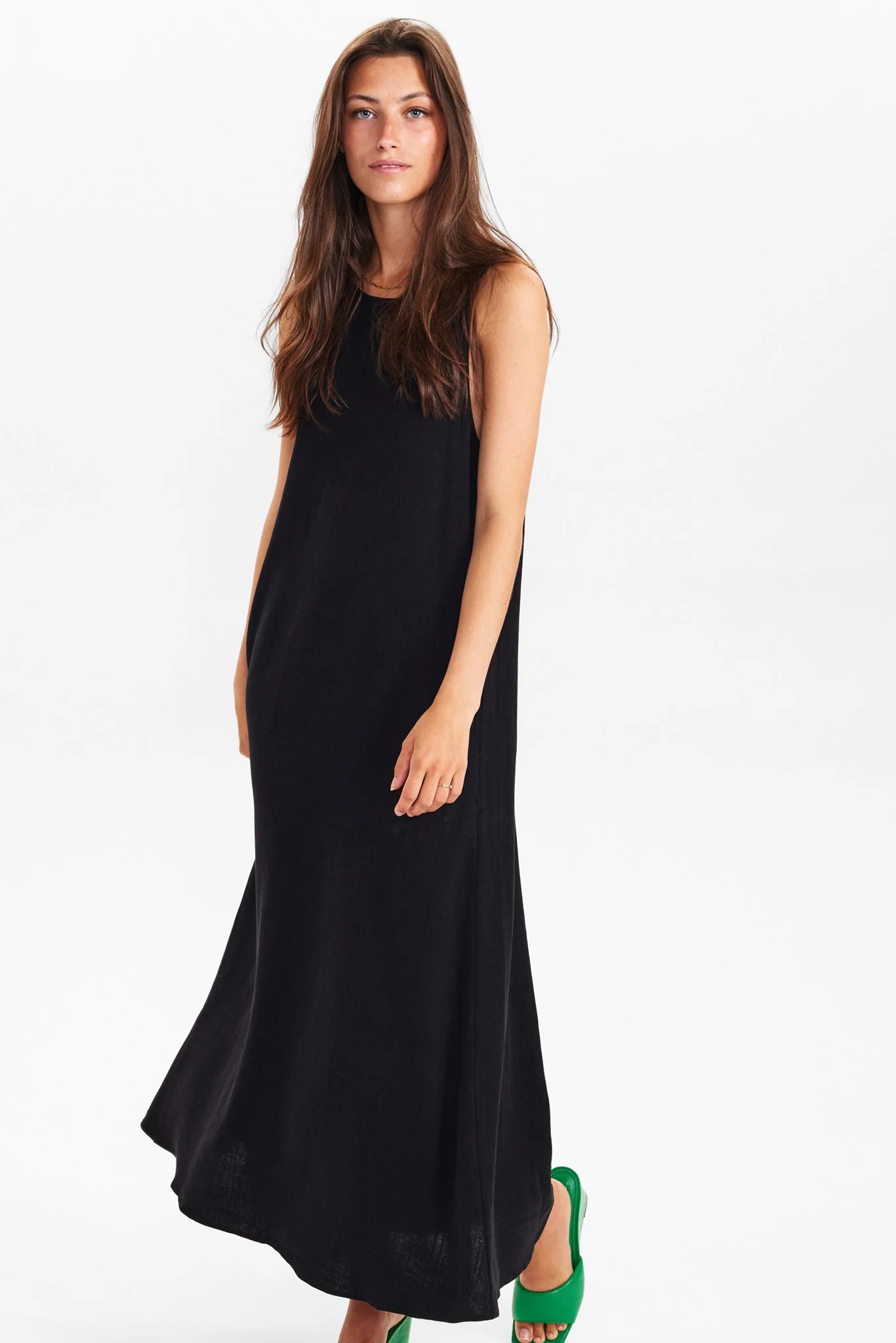 NUSASSIE DRESS - Caviar