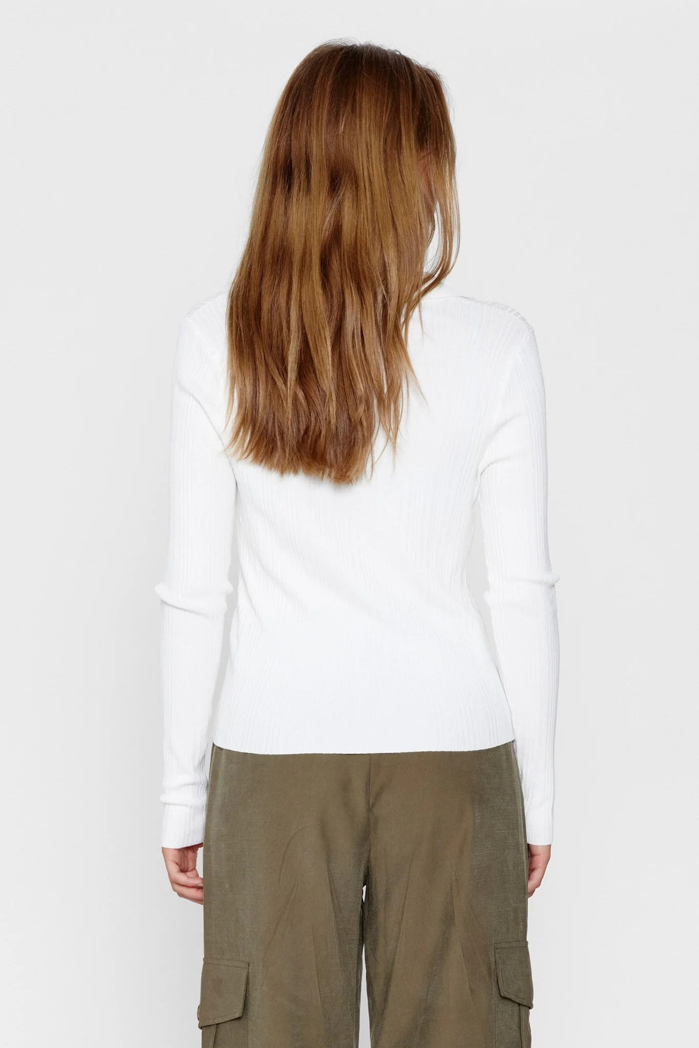 NUSEBILE PULLOVER - Cloud Dancer - Image 2