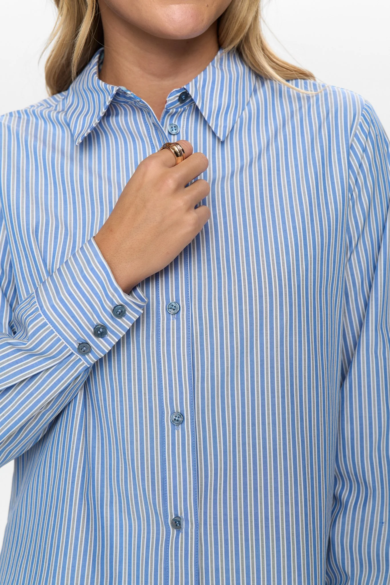 NUSHAYLA SHIRT - Hydrangea - Image 5
