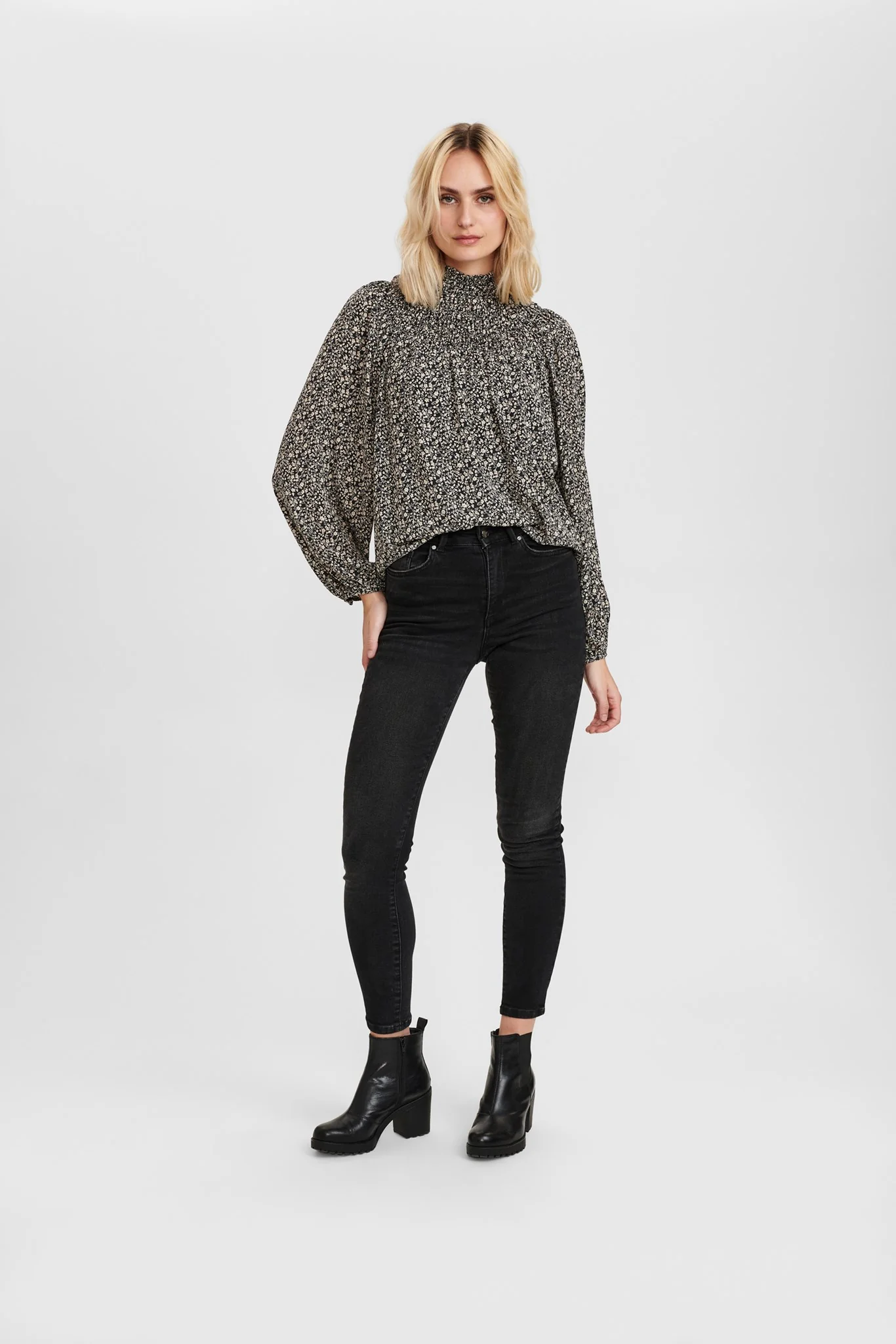 NUSINDY BLOUSE - Caviar - Image 3