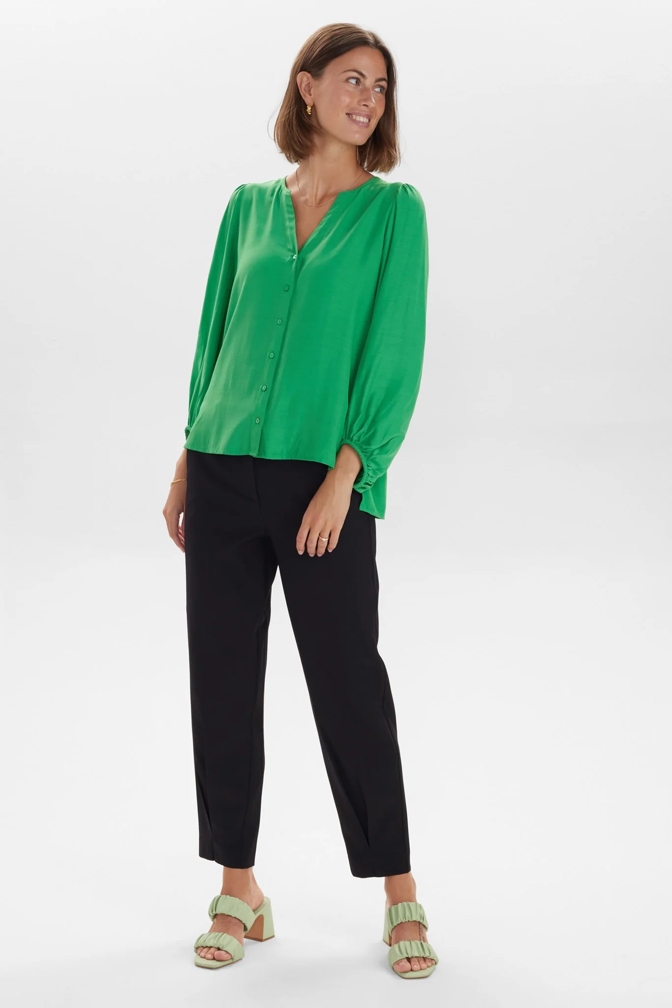 NUSOFTY BLOUSE - Kelly Green - Image 3