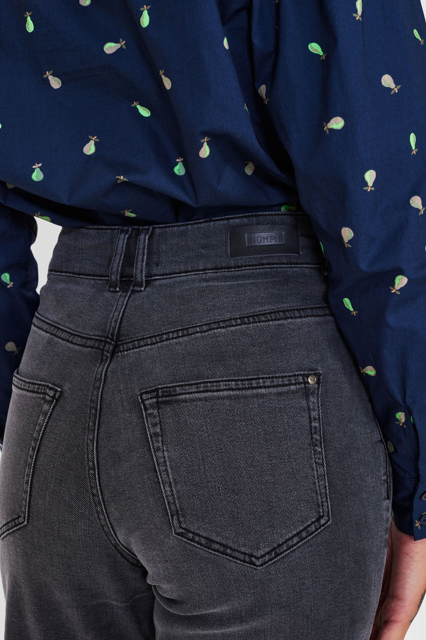 NUSTORMY JEANS - NOOS  - Dark Shadow - Image 5