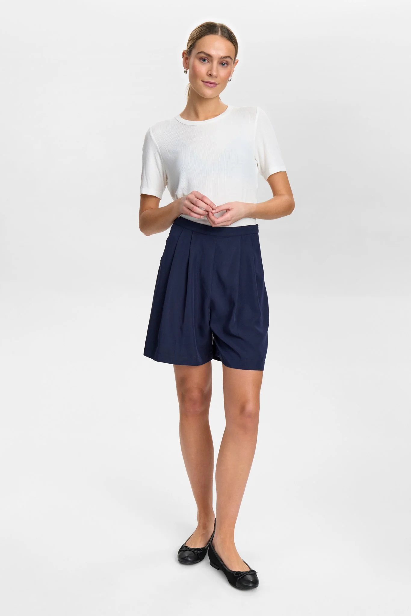 NUSUMMER SHORTS - Dark Sapphire - Image 3
