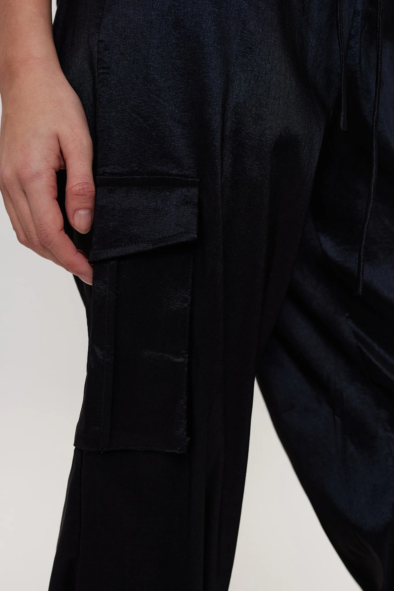 NUSUSAN PANTS - Caviar - Image 4