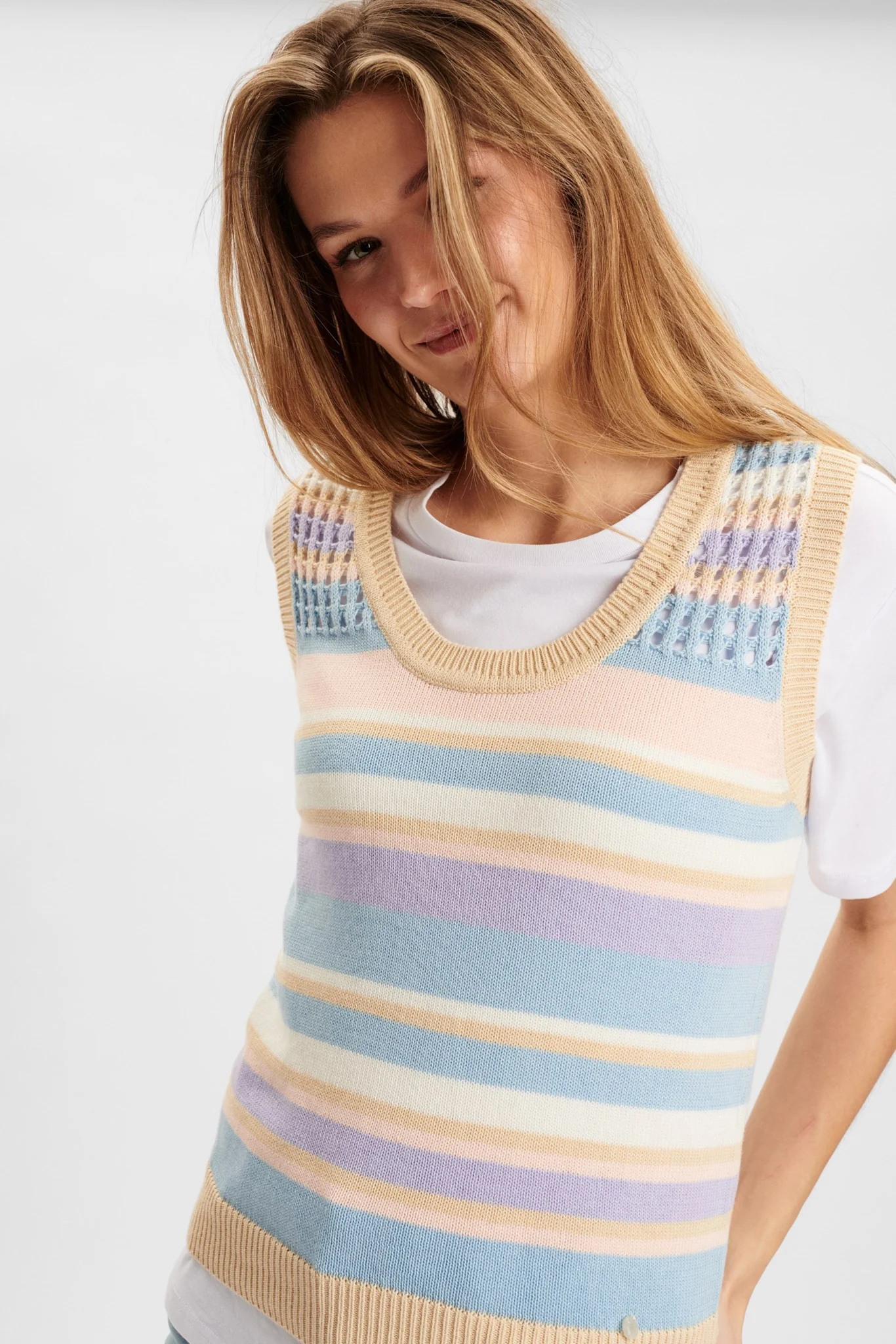 NUTENNA WAISTCOAT - Blue Bell - Image 6